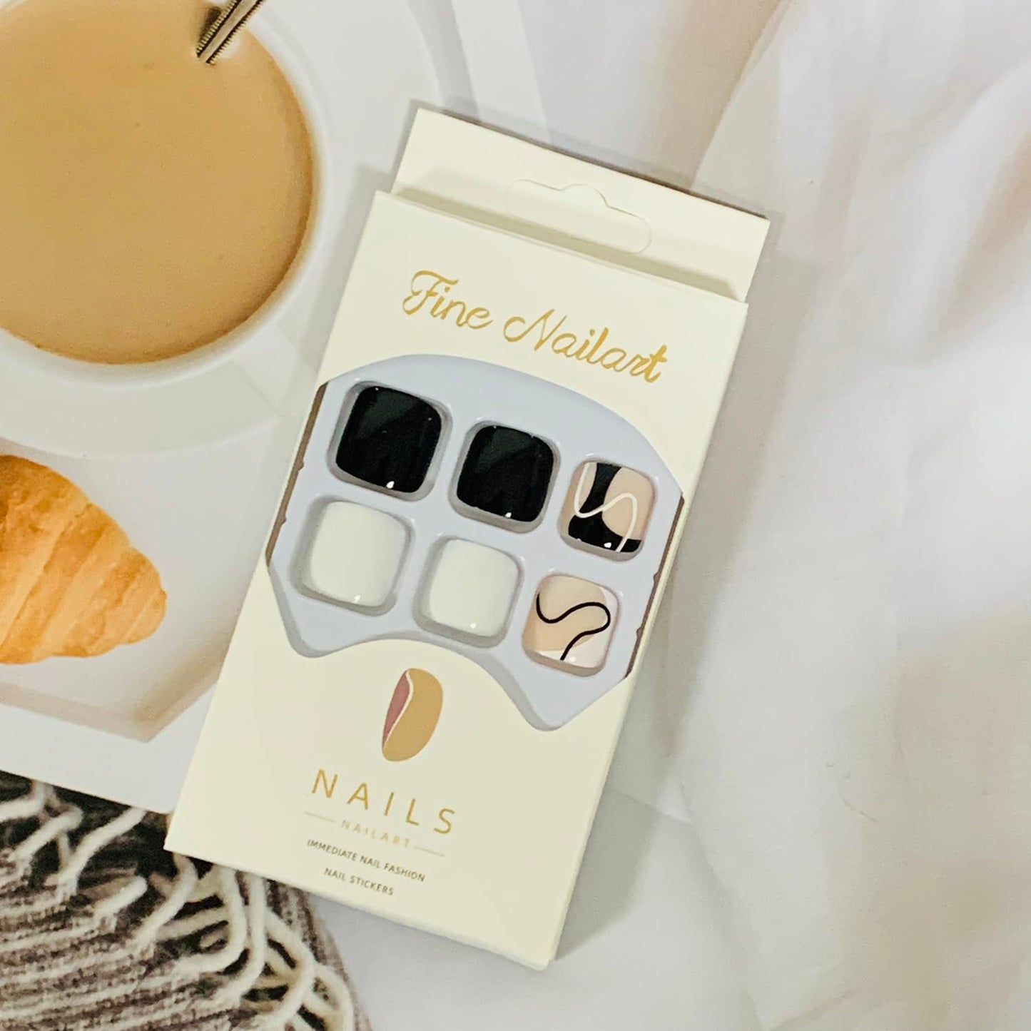 Press on Toenails with Line Designs, Artificial Black White Fake Nails for Toe, Full Cover Glossy Coffin Acrylic False Nails, Glue on Toenails with Charm, Stick on Toe Nails for Women Girls(J191)