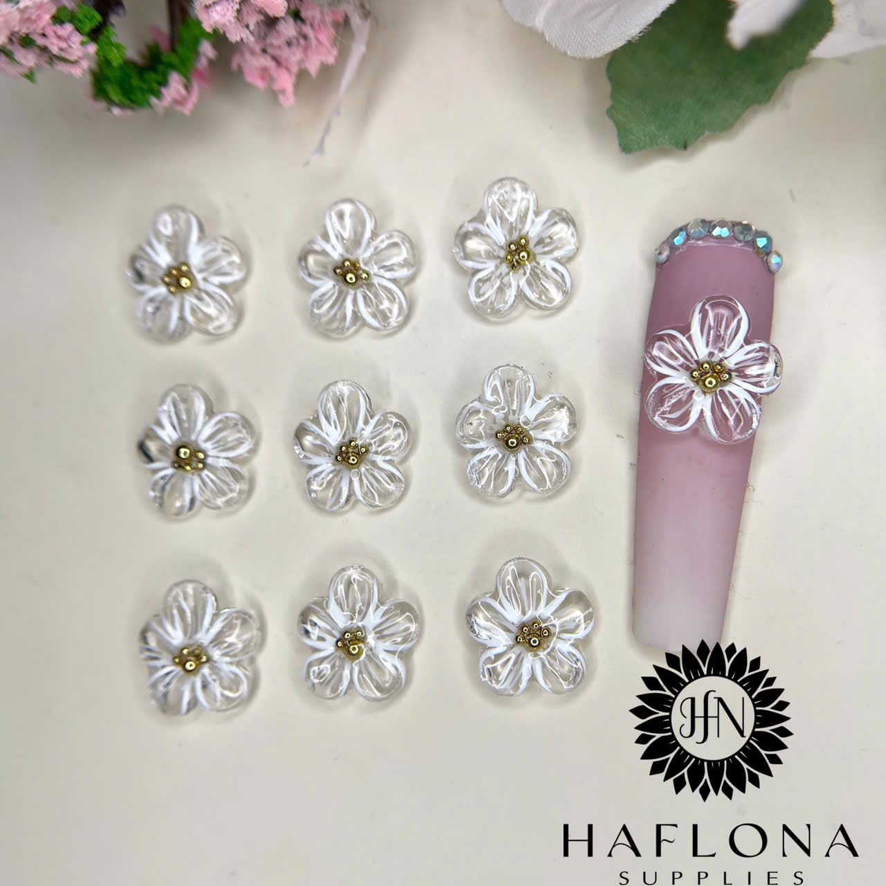 Set 8Pcs Gel 3D Clear White Apricot Flowers Nails Charms Handmade by Gel, Design For Medium & Long Nail 3D Flower For Nail Art Floral Salon Decor For Women Girls (Clear White Apricot-Large 8Pcs)