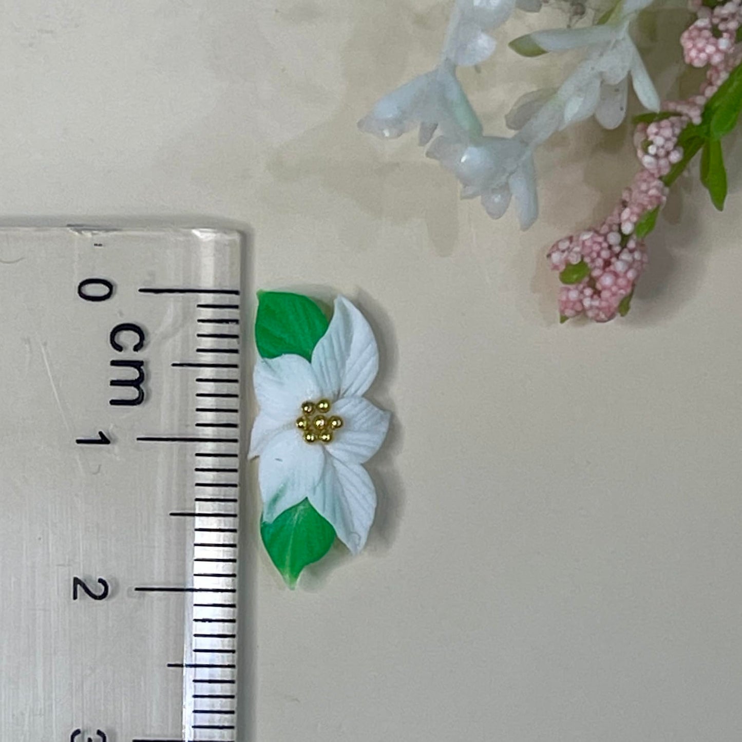 Set 8Pcs 3D Acrylic White Poinsettias Flower Christmas Nail Art Charms Handmade by Acrylic Powder HaFLoNar (White Poinsettias 8Pcs)
