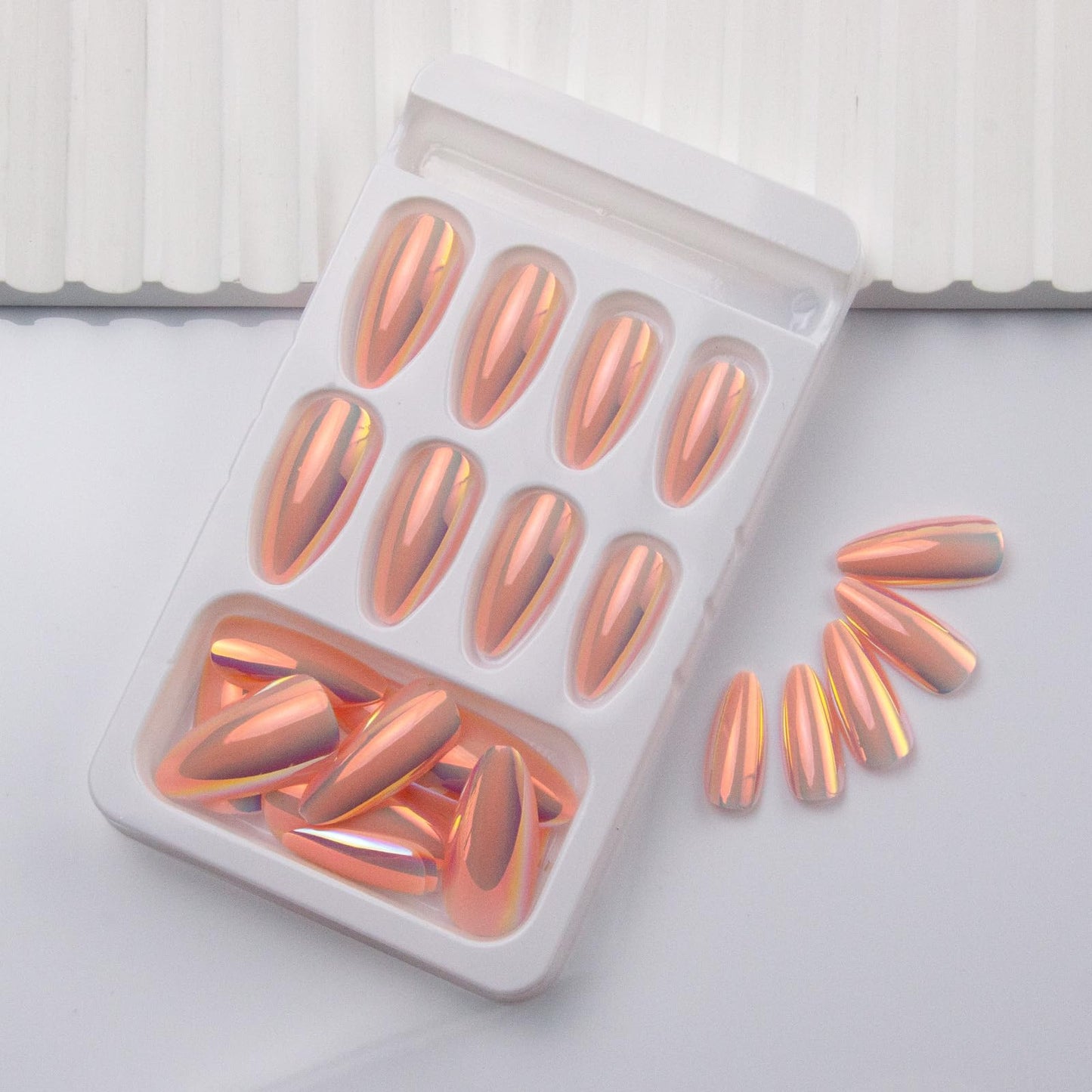 Almond Press on Nails Medium Chrome Fake Nails Metal Mirror False Nails Glossy Shiny Acrylic Nail Press ons Full Cover Holographic Glue on Nails for Women Girls Manicure 24 Pcs