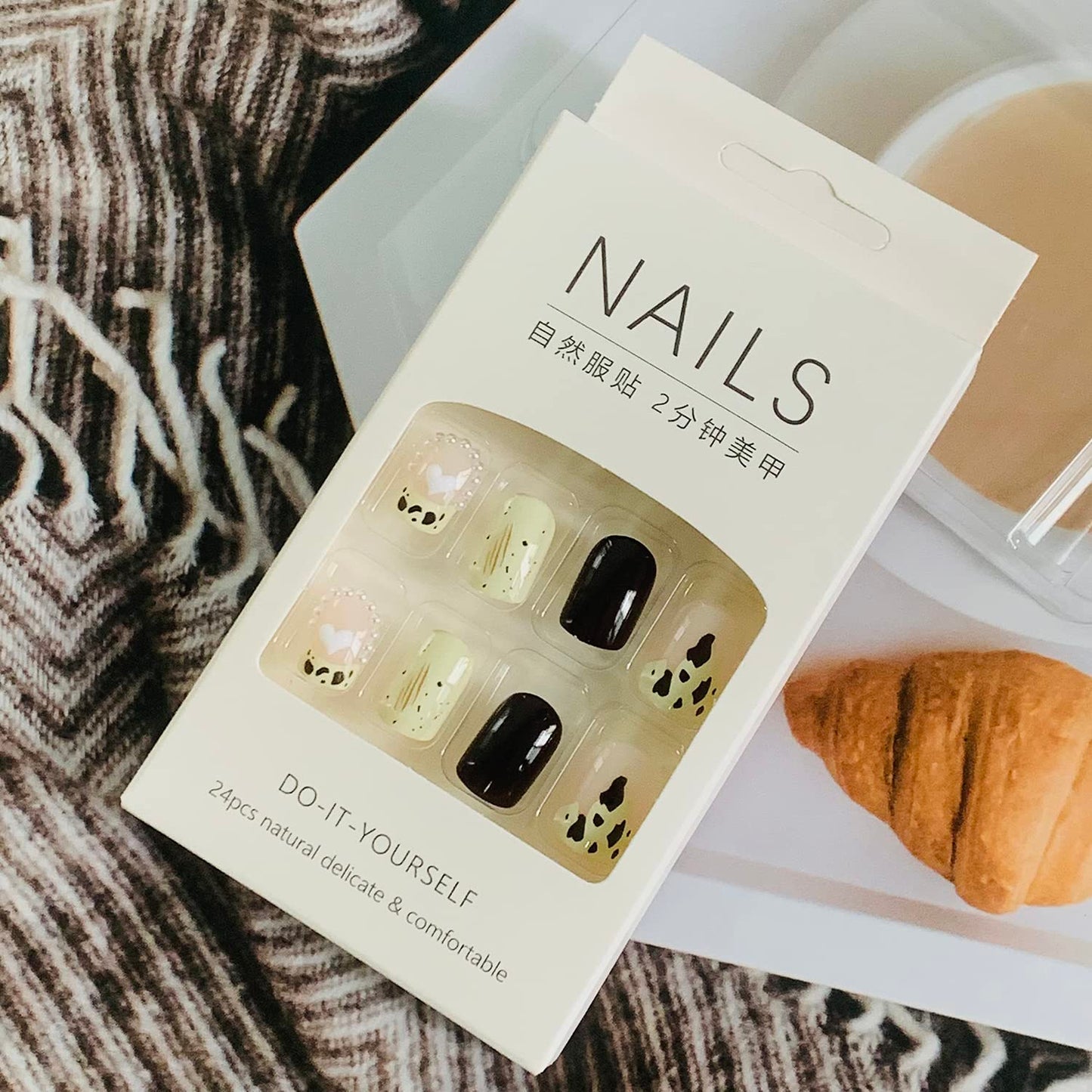 Press on Nail Short Square Length, 24Pcs Full Cover Reusable False Nails Kits, Glue On Nails with Cow Print Designs, Artificial Fingernails Acrylic Fake Nails for Women, Stick on Nails Coffin Shape