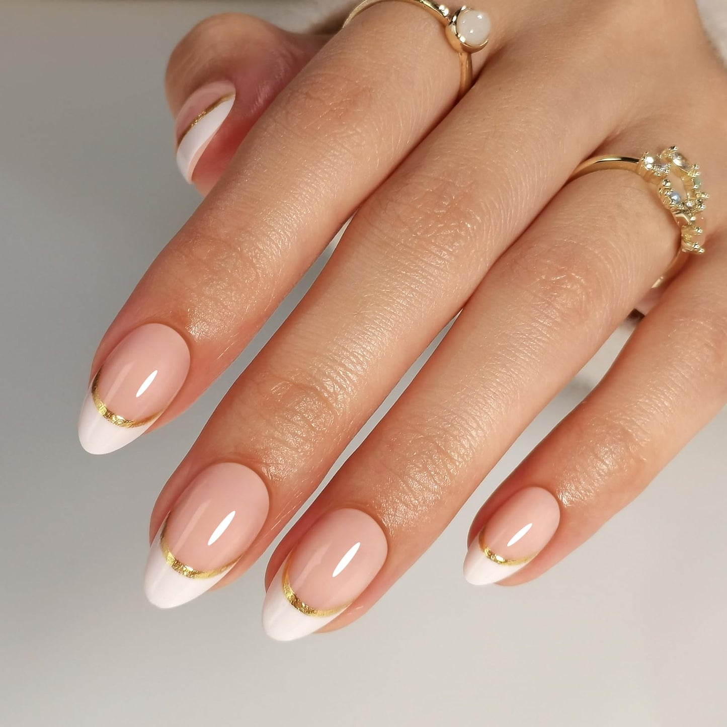 SHANGMENG White French Tip Press on Nails with Gold Line Design - Soft Gel Almond Nails Short for Women, Glossy Glue on Nails with Glue in 16 Sizes - 32 Reusable Fake Nails, Gold Ribbon