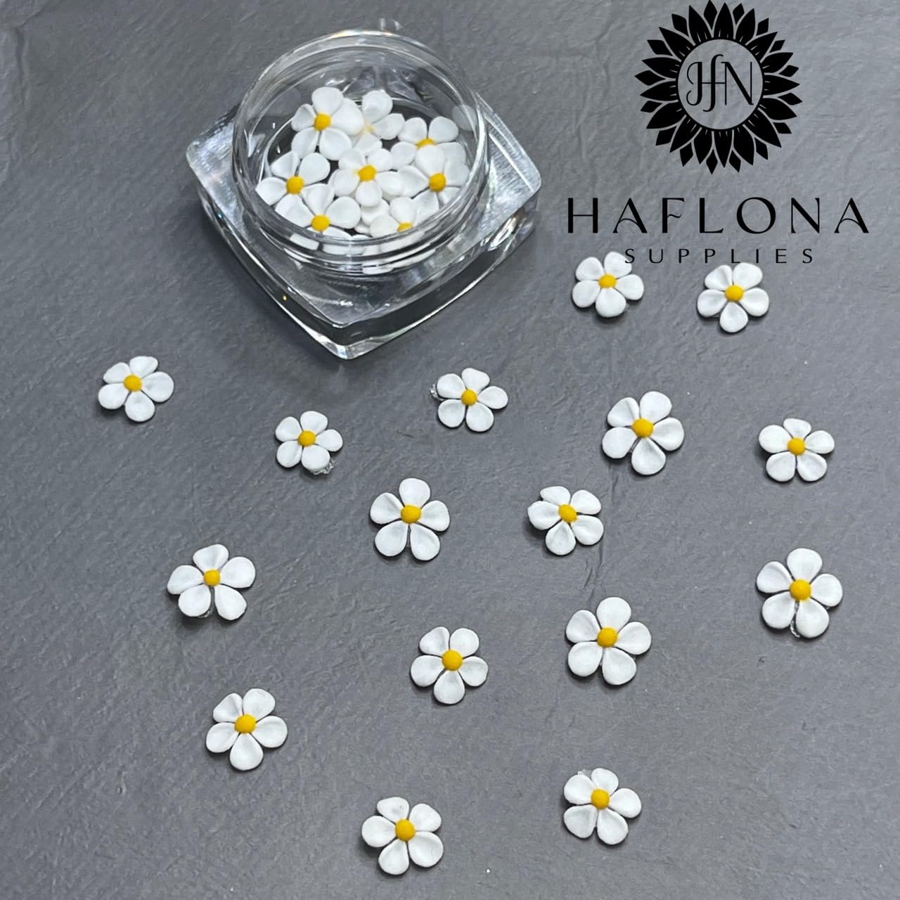 Set 30Pcs White 3D Flowers for Nails, Handmade 3D Acrylic Flowers for Nails, Flower Nail Charms Rhinestones Gems by Acrylic Powder Design Deco Nail Art Women Girls (White+Yellow pistil-30Pcs)