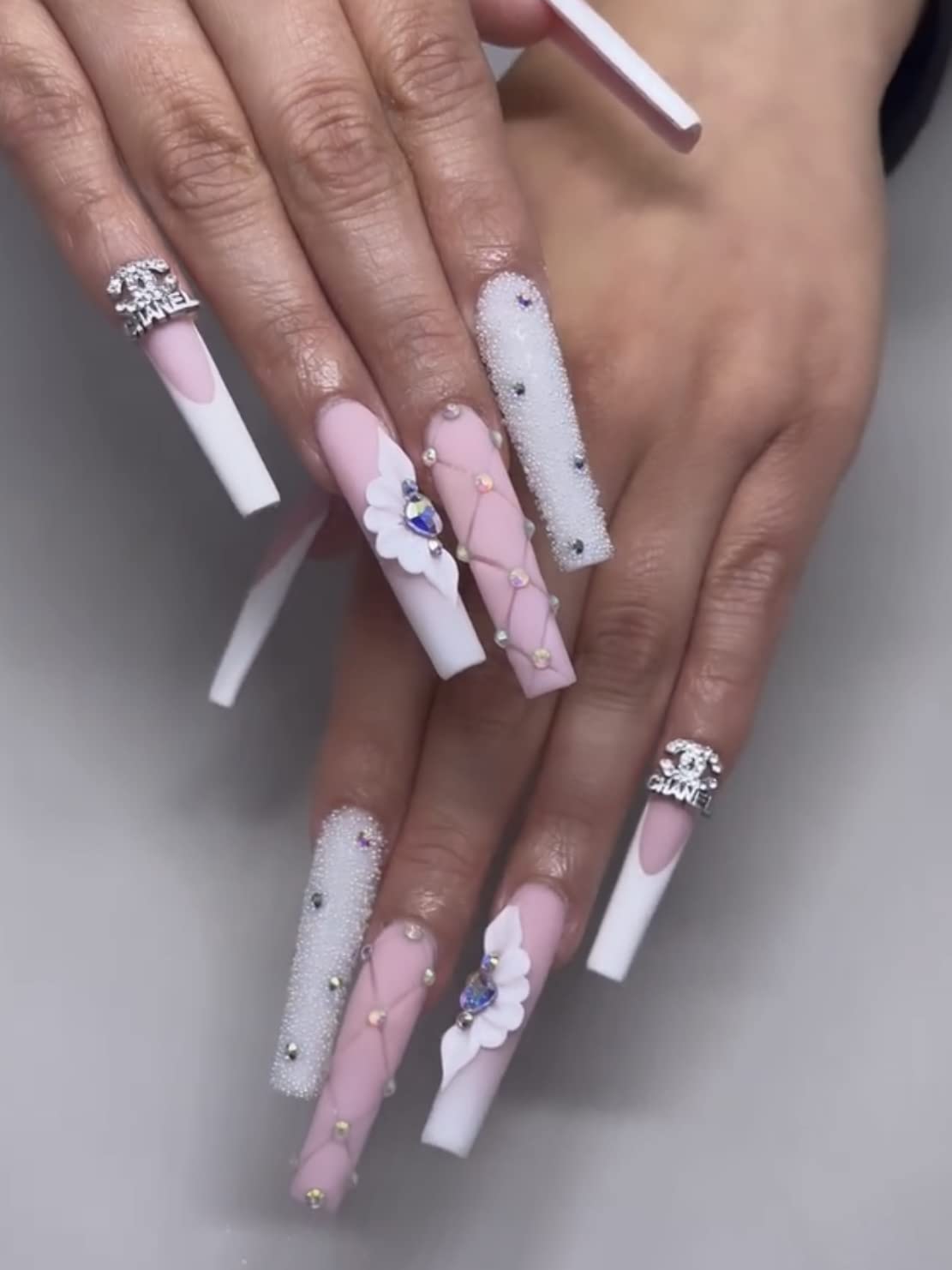 Set 24Pcs Long Poinettia-6P - Enhance Your Artistic Projects with Handmade 3D Acrylic Flower Nails Charm For Long Size XL, XXL,XXXL - HaFLoNa (Long Poinettia (6 Petals))
