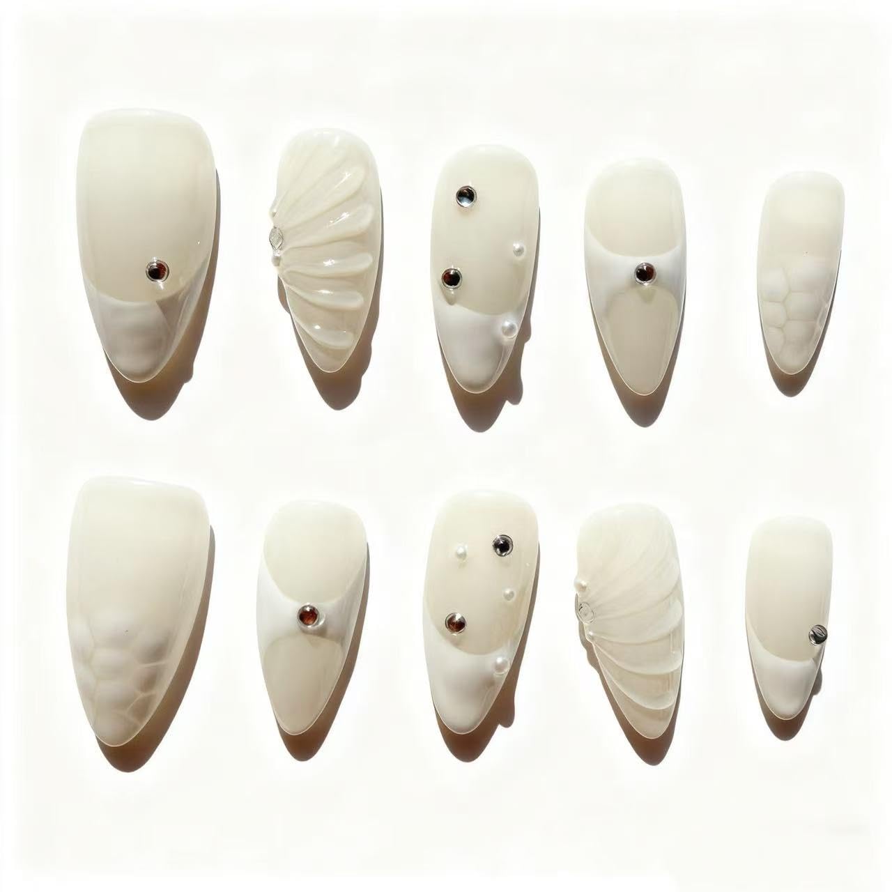 Handmade Armor Wearing White Premium Gradient with Diamond Style Almond Nail Patch Small Size