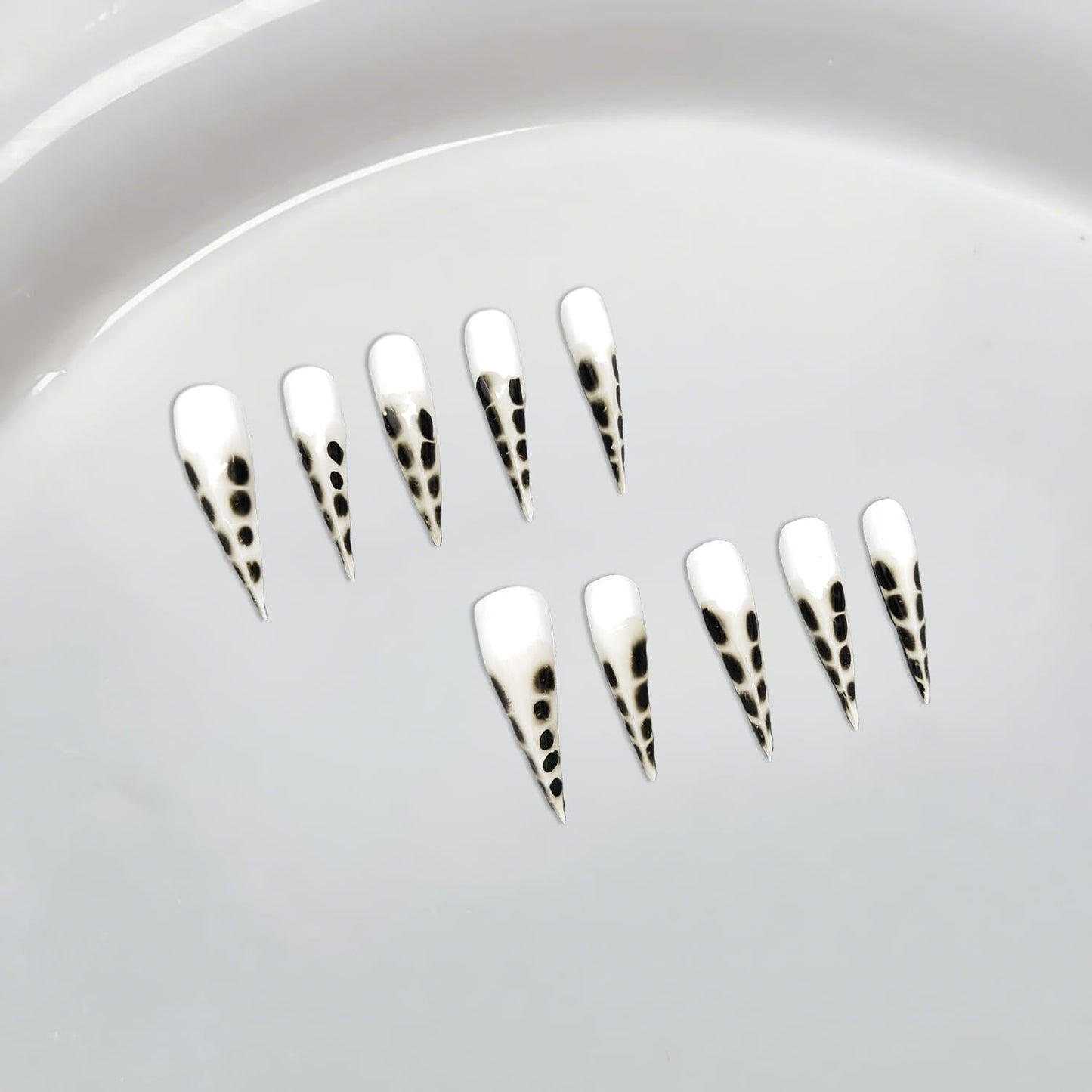 Handmade Press on Nails Extra Long Curved Stiletto Fake Nails Cat Claw Dragon Designs French Tip Acrylic Nail Black White Eagle Claw Fake Nail Full Cover Stick on Nails for Women (M)