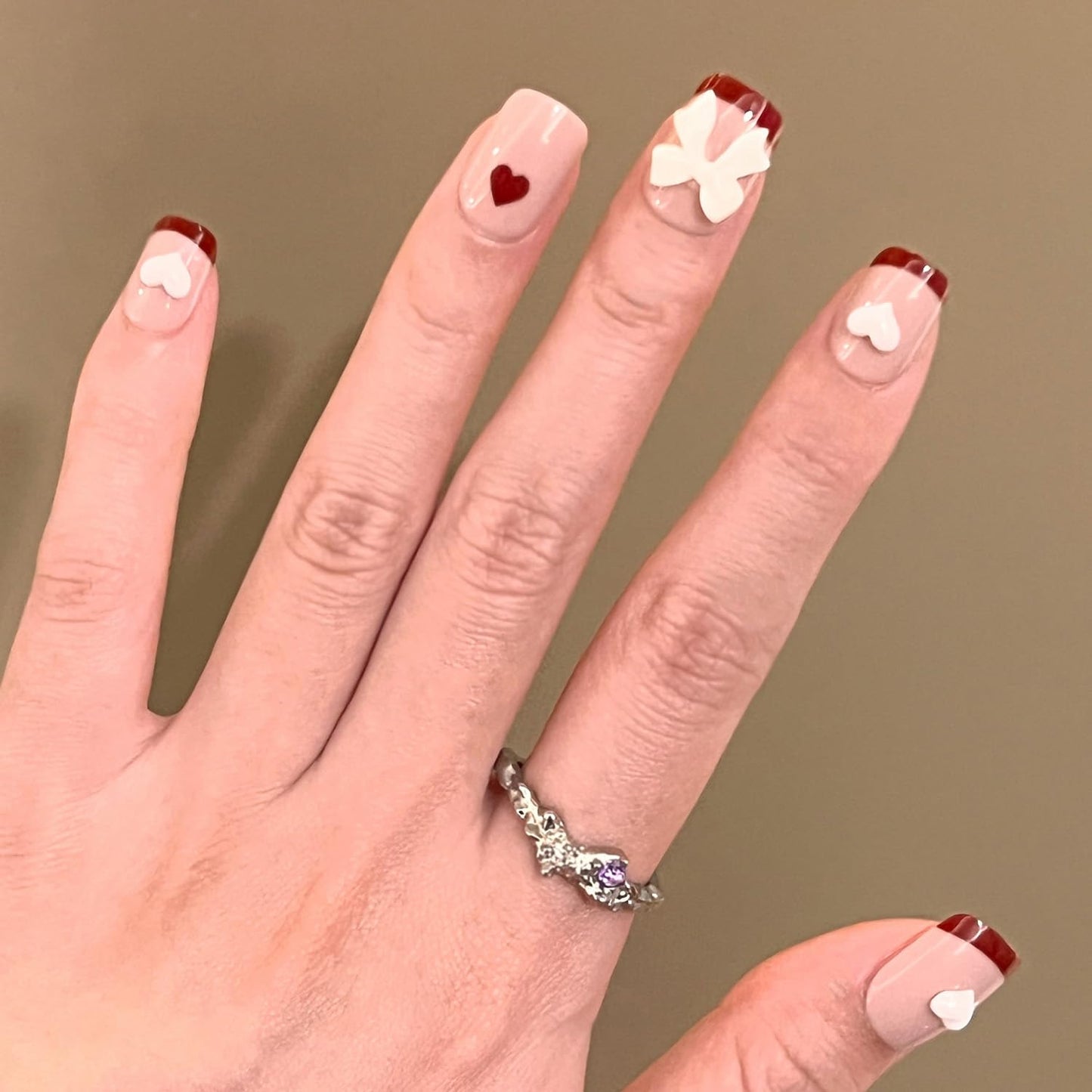 FIEONCIY Press on Nails Short Square Shaped Glossy Full Cover Acrylic Extra Short Square False Nails with Love Heart Designs Artificial Fake Nails Glue Stick ons Fingernails for Women Girls(JP2943)