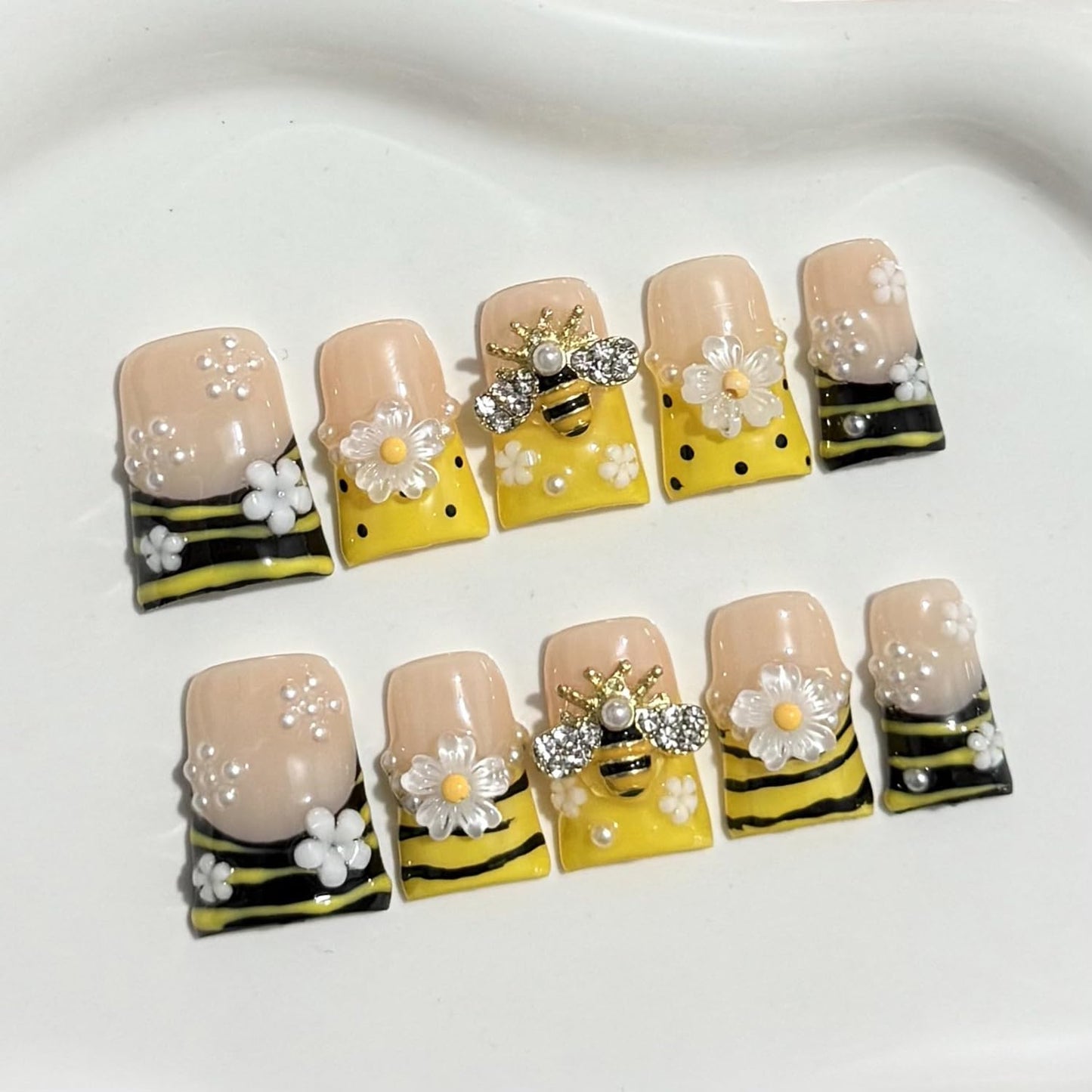 Handmade Duck Press on Nails Acrylic Fake Nails with 3D Luxury Little Bee and Flower Designs Flower Stick on Nails Full Cover Thickened False Nails for Women Nail Art DIY（S)