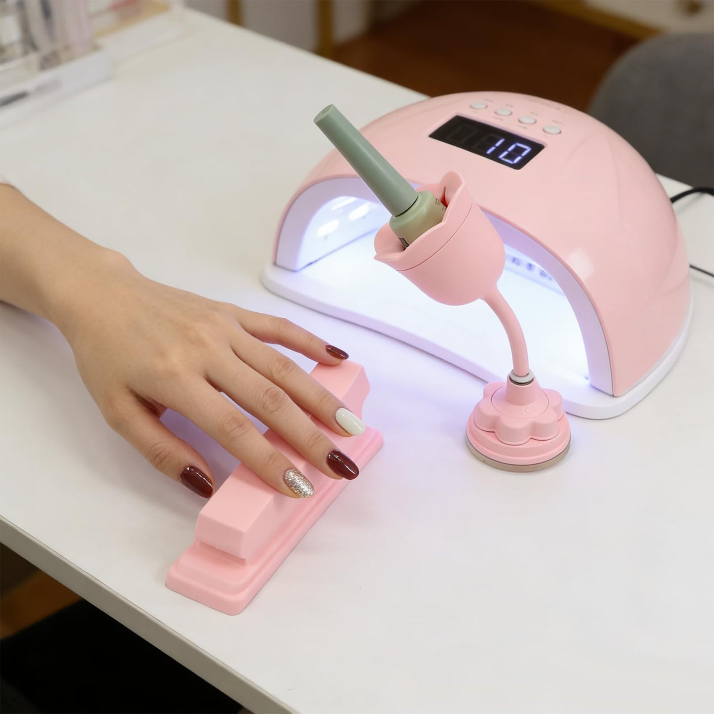 DR.YYDF Nail Polish Bottle Holder with Silicone Hand Rest, Tilted and Anti-Spill Nail Polish Holder Stand, Strong Suction cup, 360°Rotation Rose-like Nail Stand, Nail Art Tools (Pink Stand and Hand Rest)