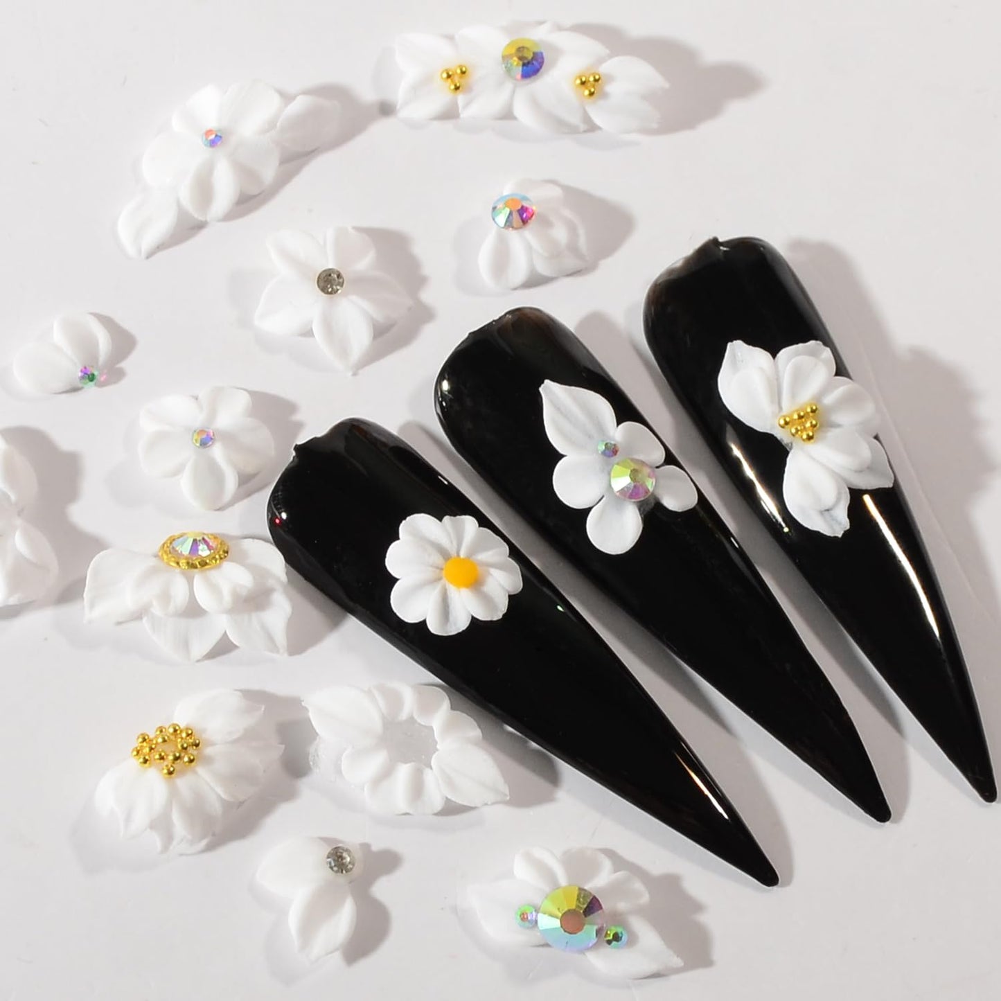 BAIYIYI 30pcs 3D Pure Handmade Acrylic Flowers Nail Charms with Rhinestones Wedding Festival Nail Art Spring Summer Nail Decoration White Flowers Charms DIY Suitable for Women Girls Gifts (01)