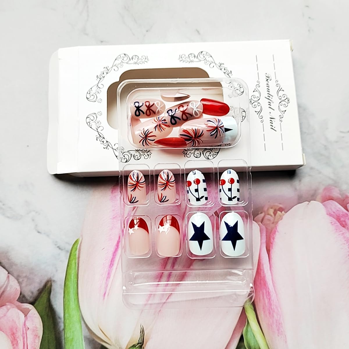 24 Pcs Independence Day Press on Nails Short Almond WLGDLH July 4th Fake Nails, French Tip False Nails with Star Bow Fireworks Design, Short Oval Glue on Nails for Women Manicure, Glossy Finish
