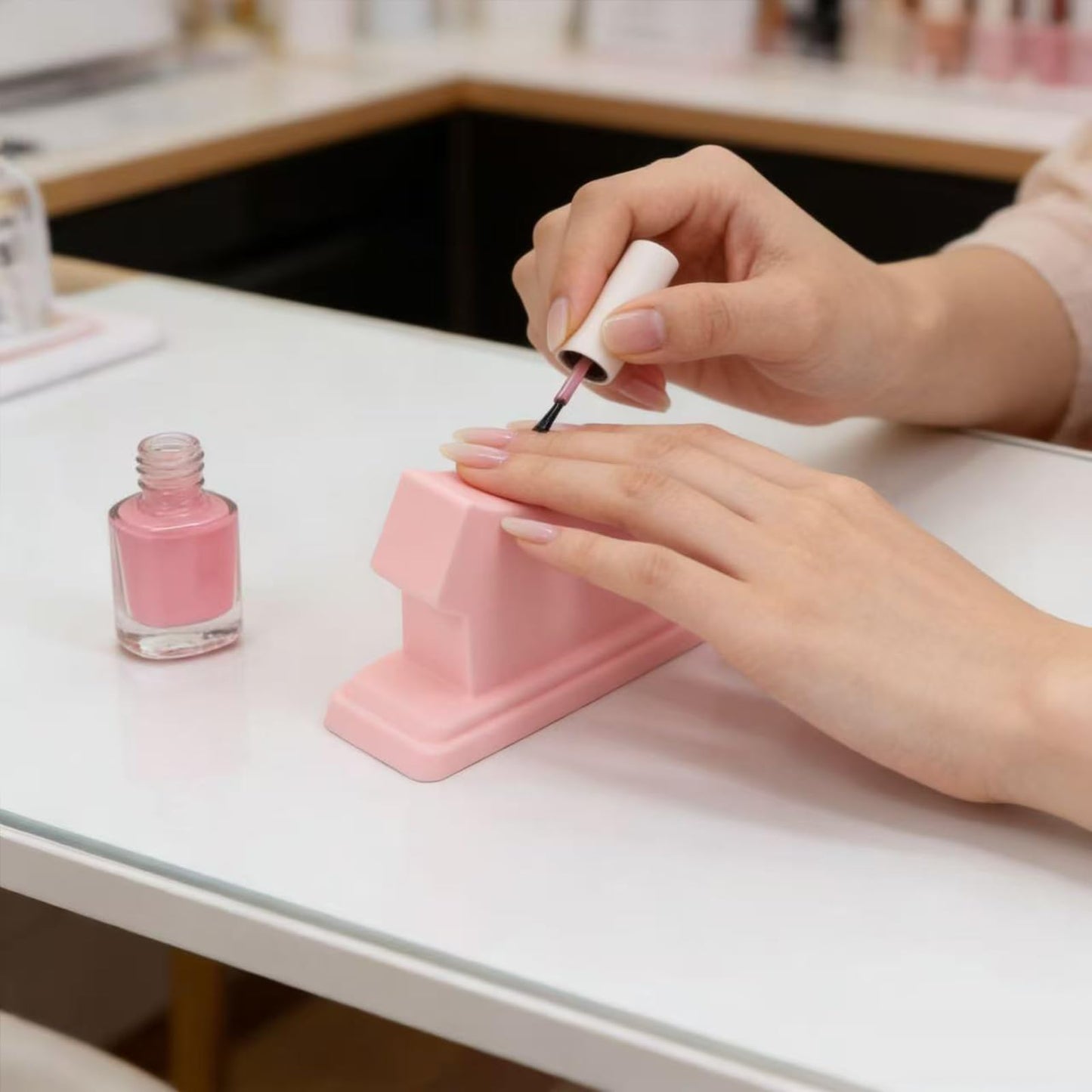 DR.YYDF Nail Polish Bottle Holder with Silicone Hand Rest, Tilted and Anti-Spill Nail Polish Holder Stand, Strong Suction cup, 360°Rotation Rose-like Nail Stand, Nail Art Tools (Pink Stand and Hand Rest)