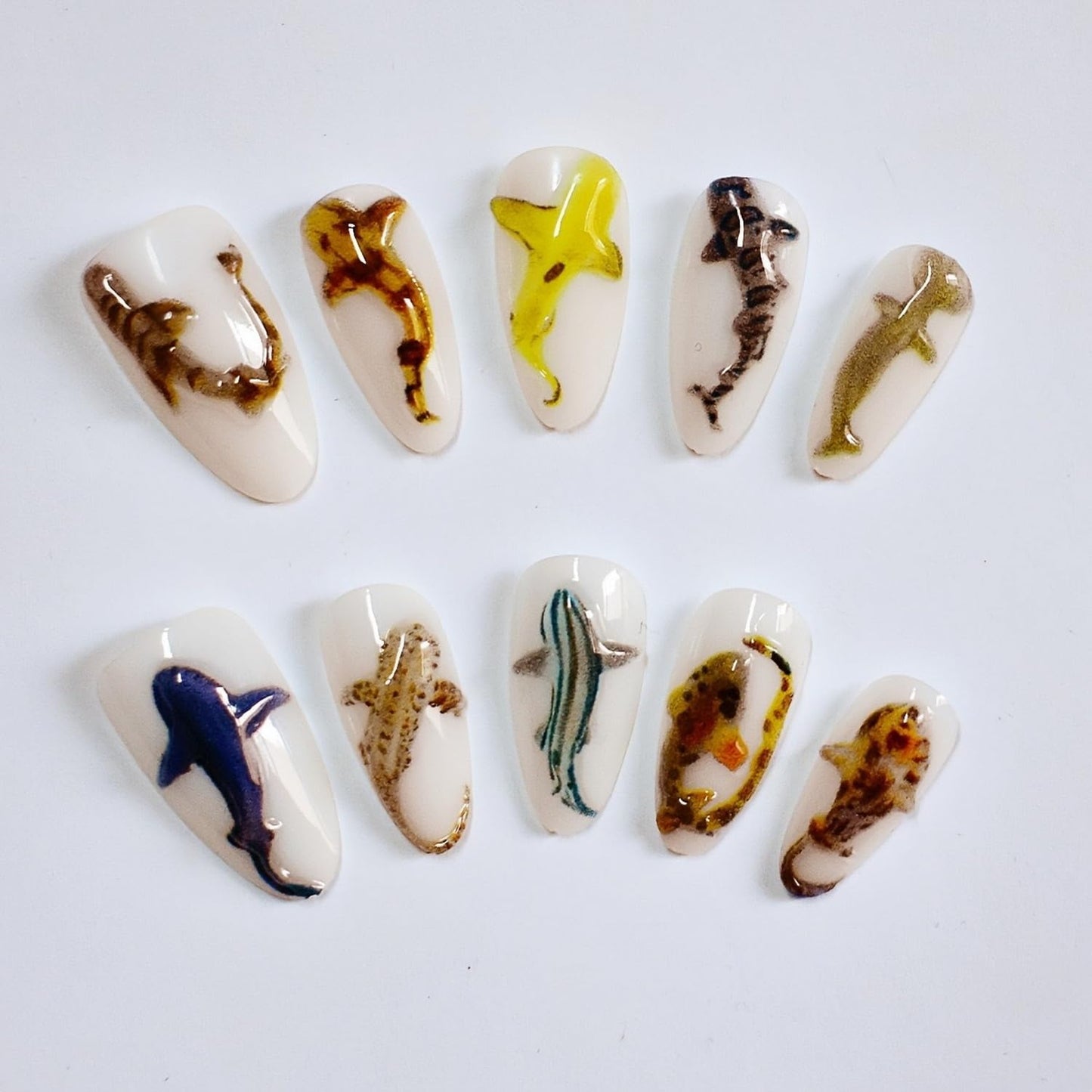 10pcs Handmade Press on Nails Almond Fake Nails with 3d Ocean Animal designs Cute False Nails Full Cover Gel Glue on Nail for Women Girls Manicure Decor（m）