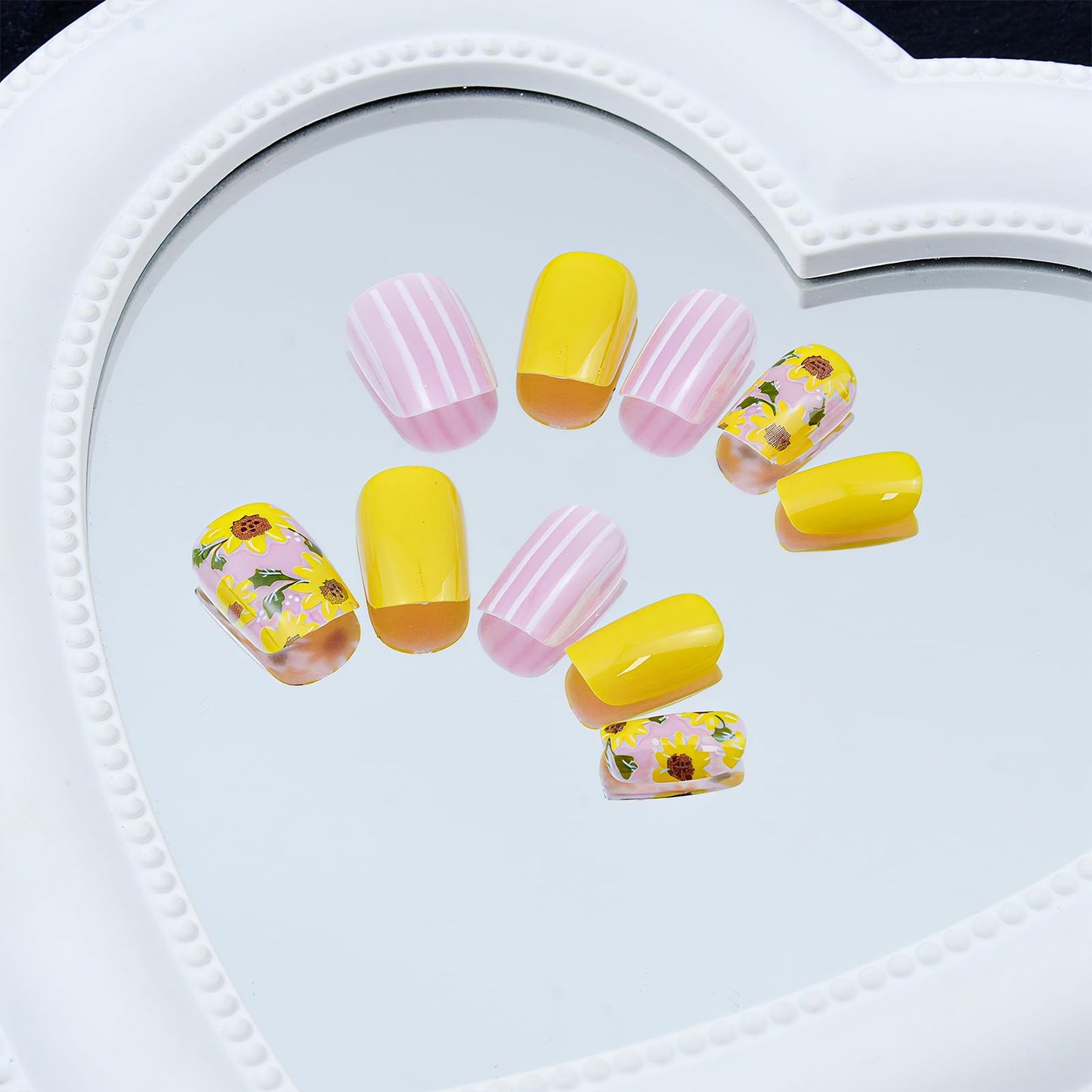 Yellow press-on nails short square false nails spring and summer sunflower yellow light white line full coverage glossy acrylic false nails ladies girls DIY nail art decoration