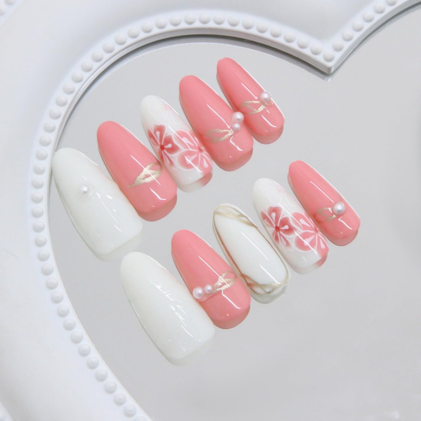 30Pcs Flower Press on Nails Medium Almond Fake Nails Delicate Floral with Pearl Glossy Design Pink White Full Cover Stick on Nails Spring Summer False Nails Acrylic Nails French for Women Manicure
