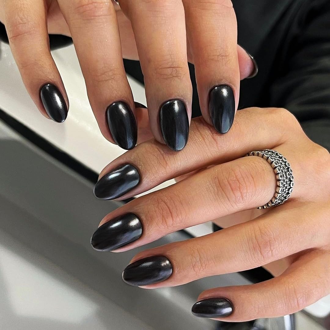 KQueenest Black Press on Nails Short Oval, Chrome Round, Metallic Glue on Acrylic, Almond Fake With Design, Glitter False in 24 PCS