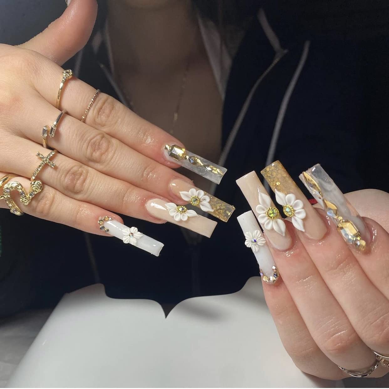 Set 24Pcs Poinettia-5P Flower Nails Charms- Enhance Your Artistic Projects with 3D Acrylic Flowers Handmade for Nail - Short & Medium Size | Exquisite Floral Accents for Desig (Poinettia (5 Petals))