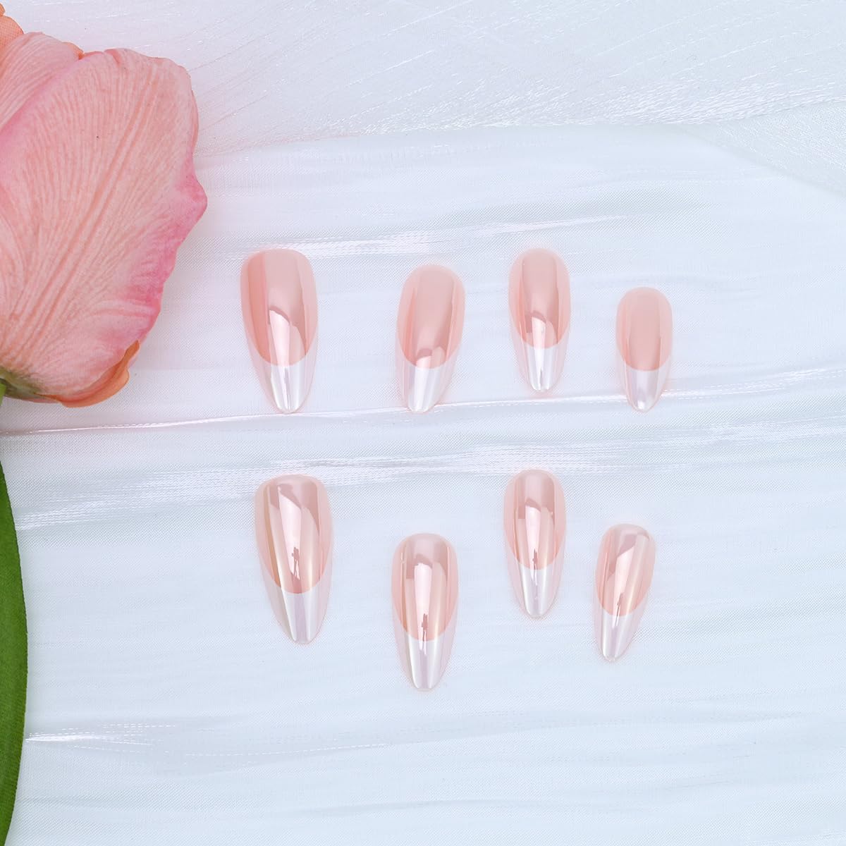 24 Pcs White French Tip Press On Nails Medium Almond Glossy Fake Nails Nude Pink Acrylic Glue On Nails Reusable Elegant Minimalist Nail Art for Women
