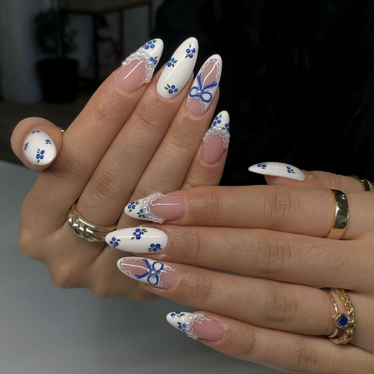 LPOODDNU Blue White Press on Nails Almond - Medium Blueberry Lace French Pearl Design Fake Nails, Glossy Finished Reusable False Nails with Adhesive Glue Tabs - 24Pcs Nail Kit for Women Manicure