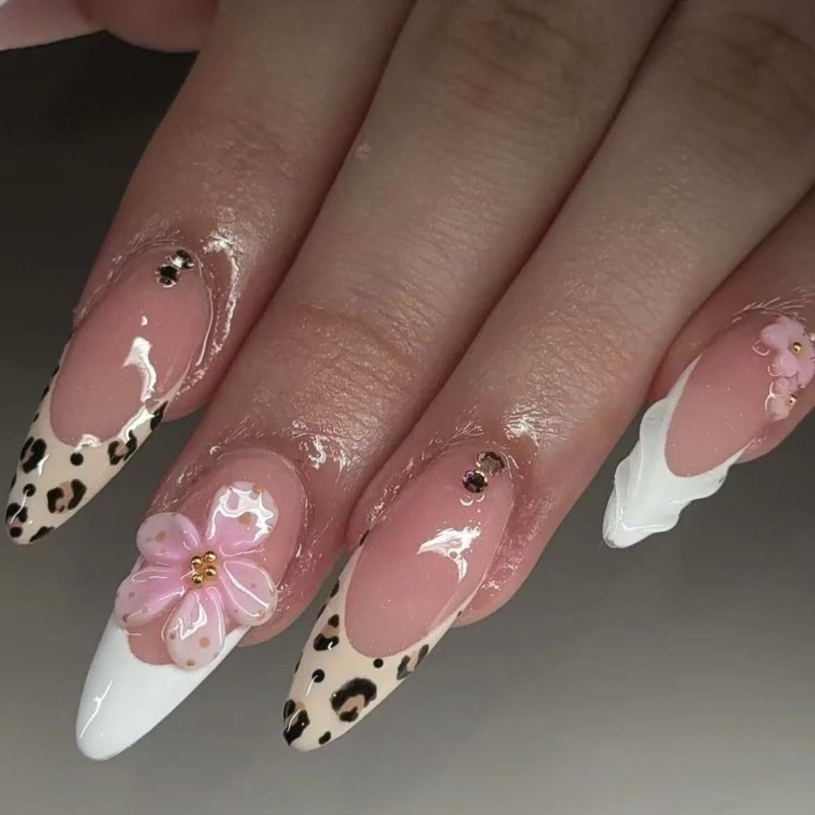 Handmade French Tip Press on Nail Almond Fake ons with Designs Chrome False Nails Long Glossy Full Cover Glue on Nails Stick Women Nails Manicure Decoration 10Pcs (MT-166-S)