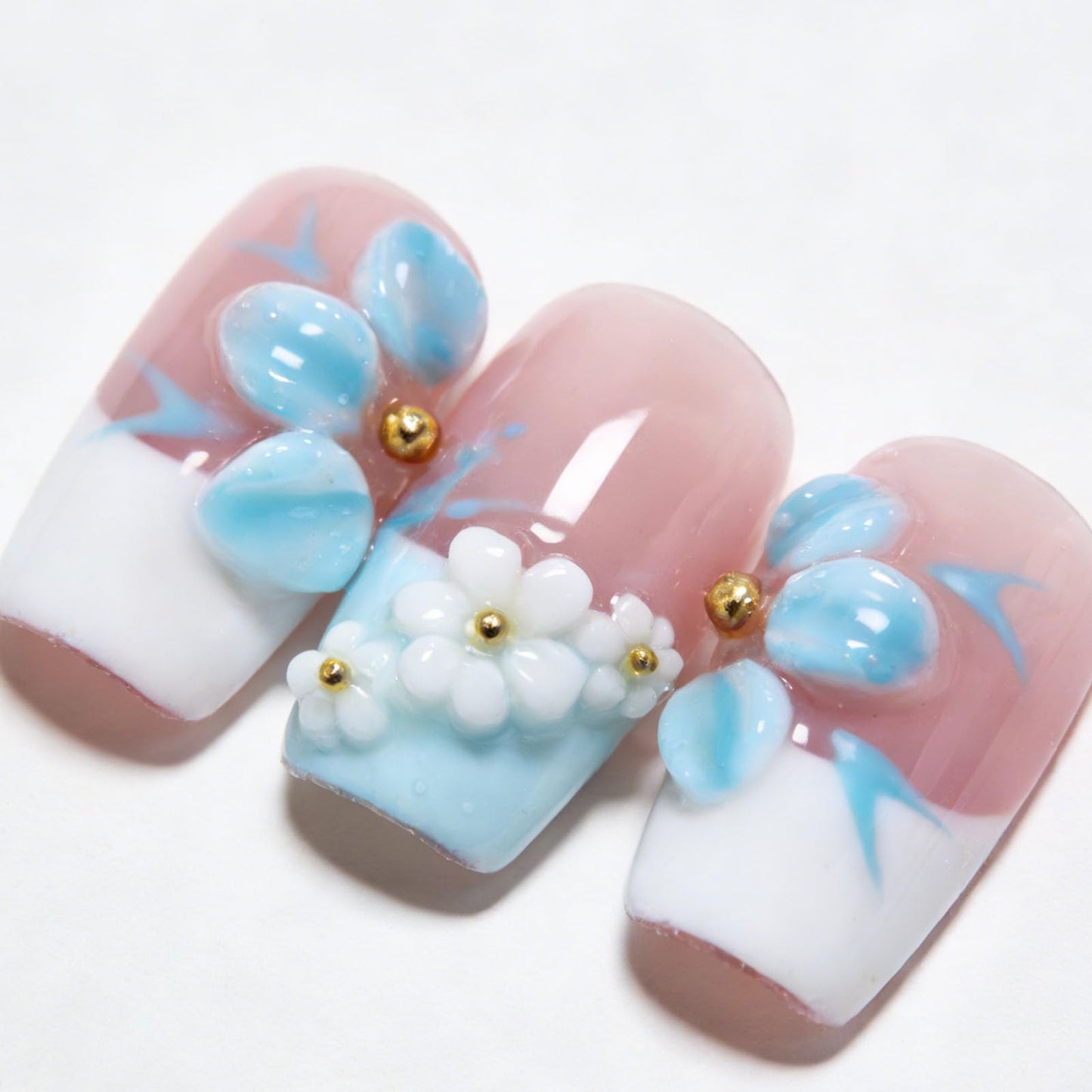10 Pcs Handmade Press on Nails Medium Square Fake Nails with 3D Daisy Flower Blue French Tip Curve Design Acrylic False Nails Summer M Size Press Ons Nails Square for Women