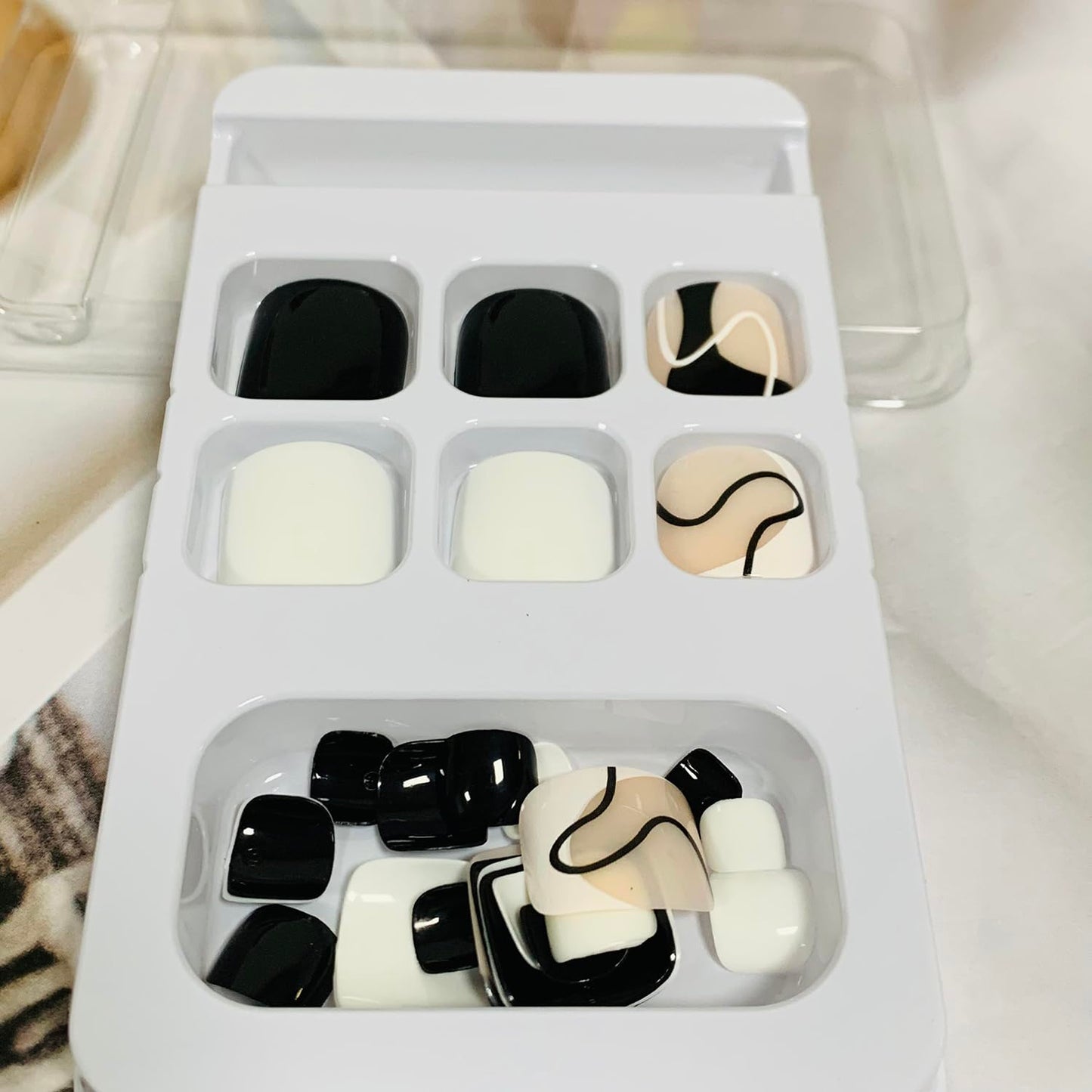 Press on Toenails with Line Designs, Artificial Black White Fake Nails for Toe, Full Cover Glossy Coffin Acrylic False Nails, Glue on Toenails with Charm, Stick on Toe Nails for Women Girls(J191)