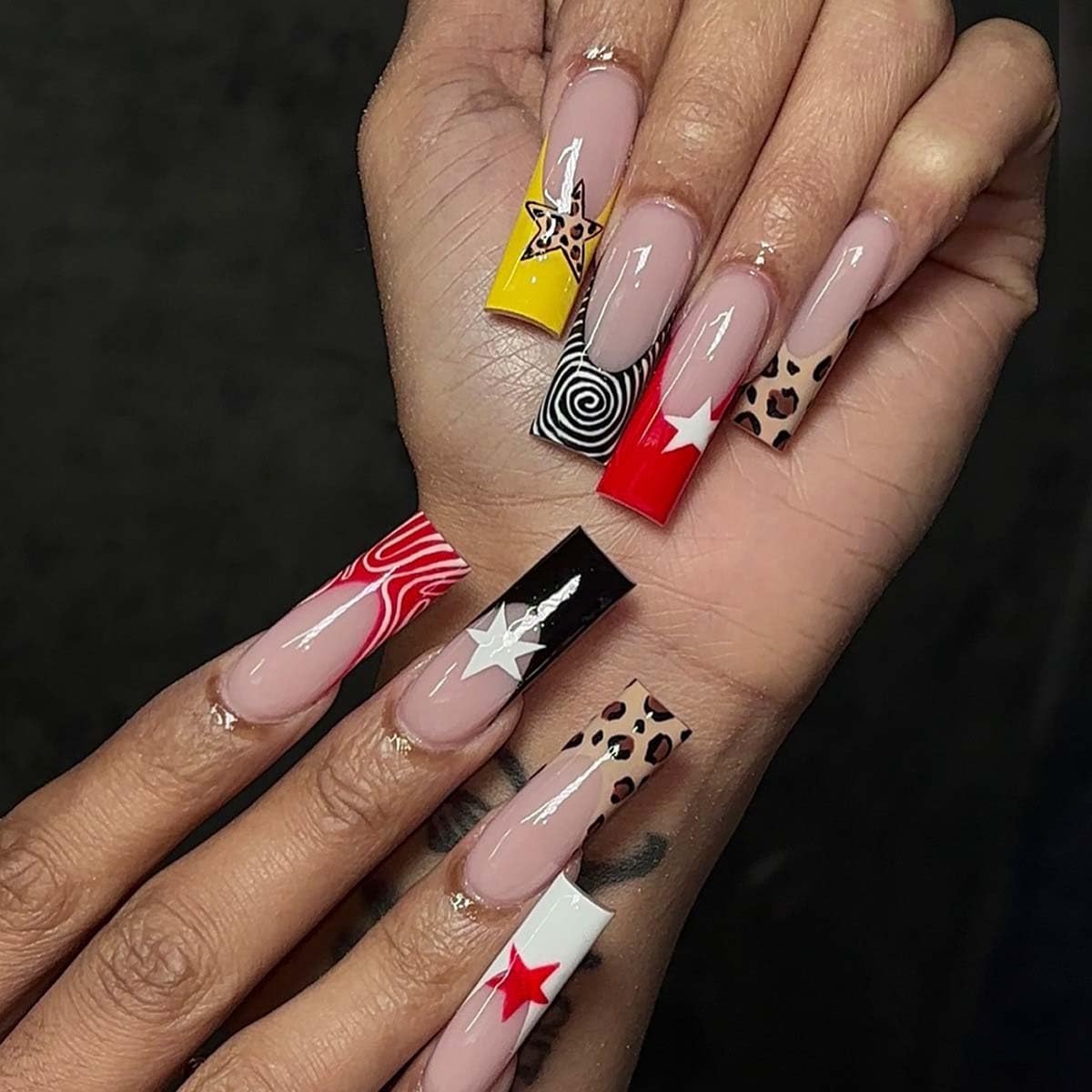 LINMEIZAI 24Pcs French Press on Nails Long Square Star Fake Nails Press ons Nail Tips, Leopard Stick on Nails Acrylic Nails Kit False Nails Swirl Tip Design Nail Art for Women Cheerful Manicure