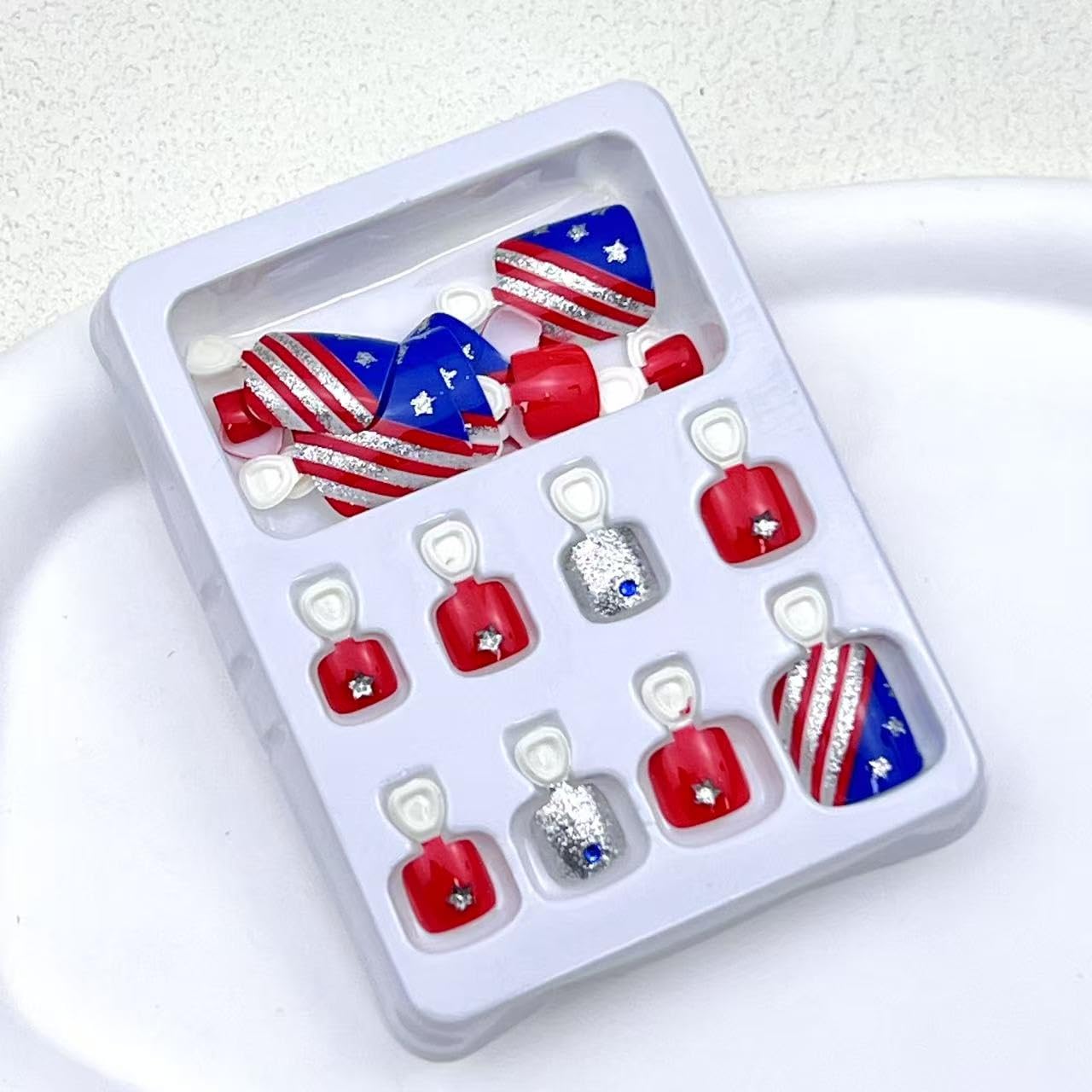24Pcs Glitter American Flag Press on Toenails Short Square Fake Toenails 4th of July with Rhinestones Design False Toenails Independence Day Full Cover Memorial Day for Women Girls