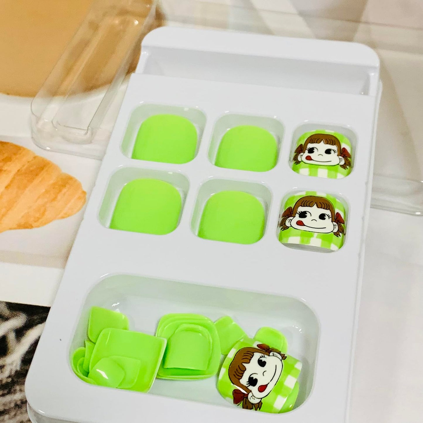 Press on Toenails with Cute Girls Designs, Artificial Green Fake Nails for Toe, Full Cover Glossy Coffin Acrylic False Nails, Glue on Toenails with Charm, Stick on Toe Nails for Women Girls(J198)