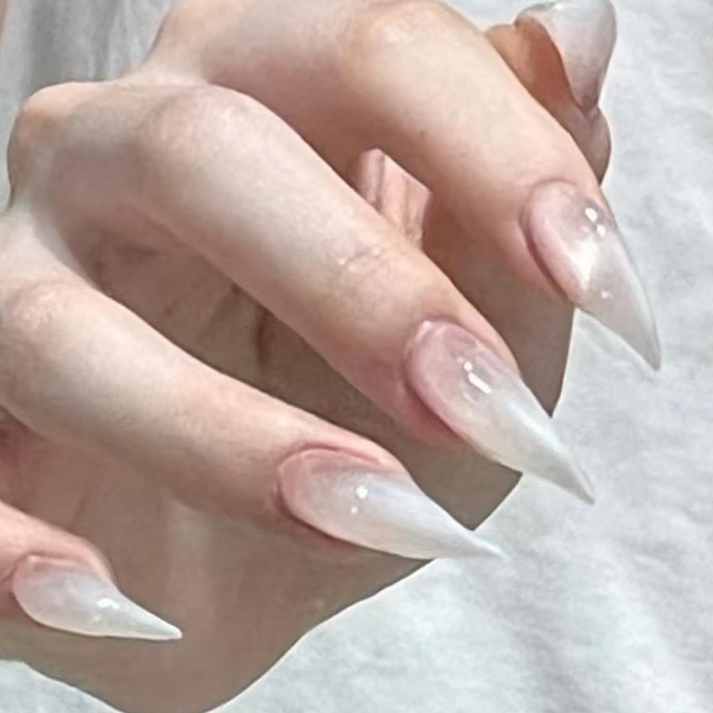 Handmade Press on Nails Medium Curved Stiletto Nail White Thick Acrylic Fake Nails Bright False Nails with 3D Eagle Hawk Curve Sculptural Designs Cat Claws Sturdy Nail Art Claw Nail 10Pcs(M)