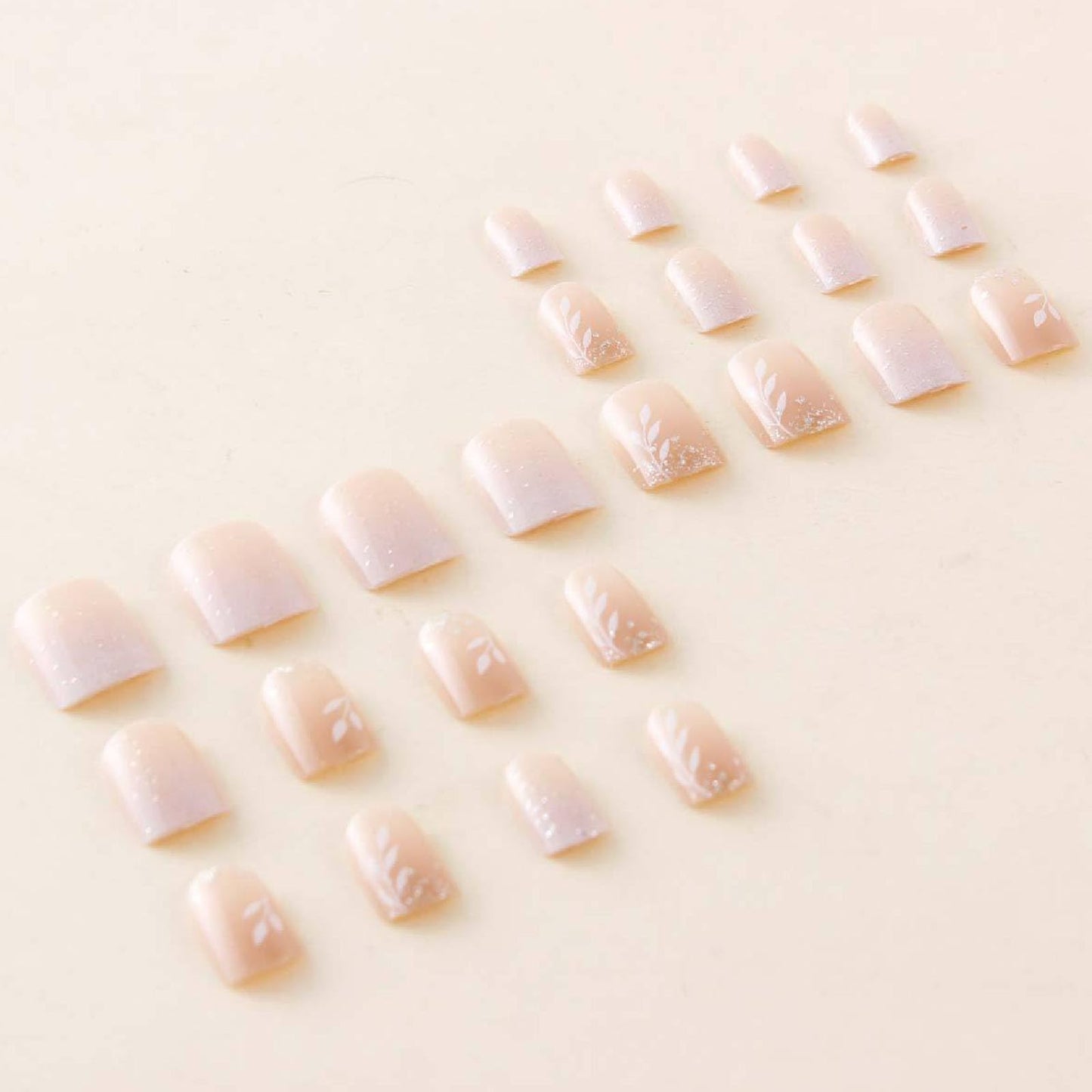 24Pcs Leaves Press on Nails Short Square Fake Nails with Gradient Glitter Designs Nails Press ons Pink White Acrylic Nails Simple Stick on Nails for Women