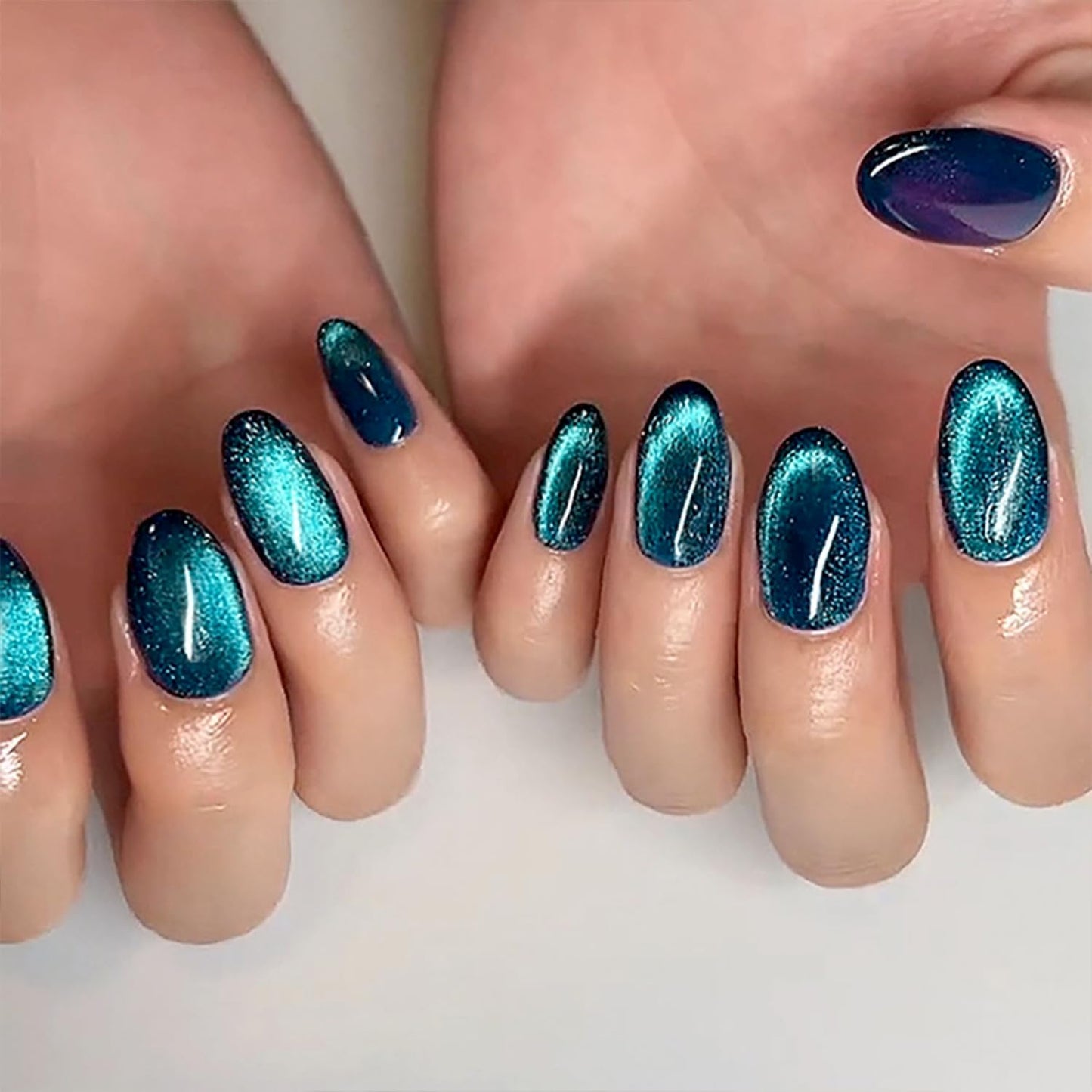 4 Packs（96Pcs）Oval Press on Nails Short Fake Nails Glitter False Nails Acrylic Nails Oval Nails Press ons Glossy Glue on Nails Full Cover Stick on Nails for Women Girls