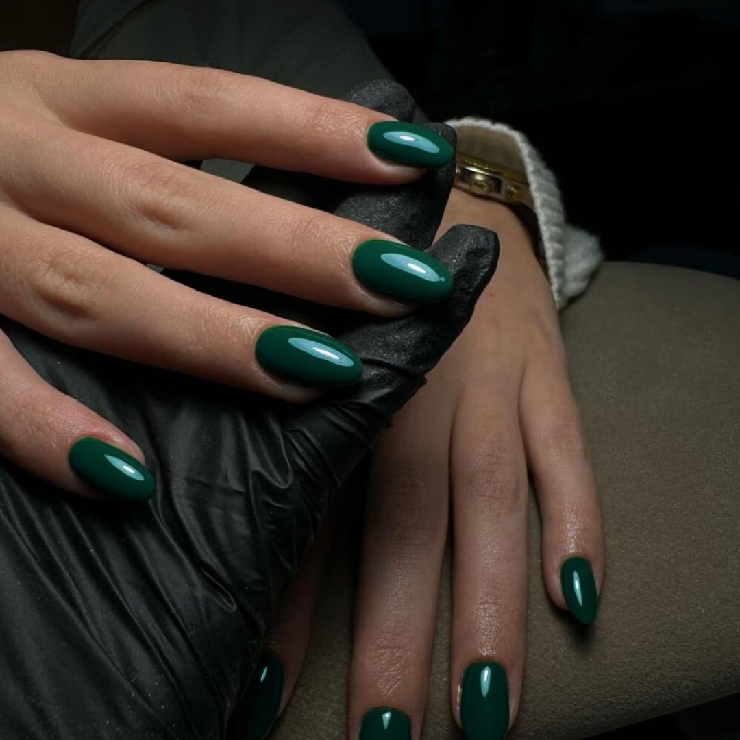 KQueenest Upgrade Thick Acrylic Press on Nails Short Oval, Dark Green Nails Press on Medium Round, Forest Green Fake Nails for Women Winter Wear, Natural Fit Glue on Nails Short Almond in 24 Pcs