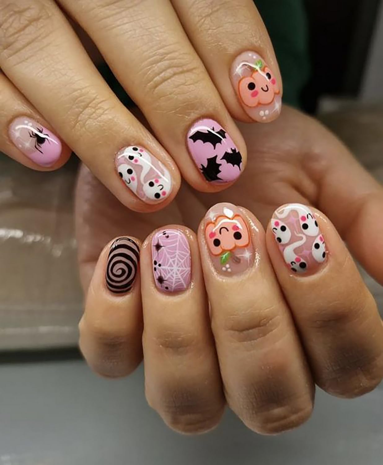 144 Pcs Halloween Press on Nails Kit Short Square Fake Nails 6 Styles Full Cover Little Ghost Skull Bats Pumpkin Halloween Nails Designs False Nails Glossy Artificial Nail Set for Women Manicure Decor