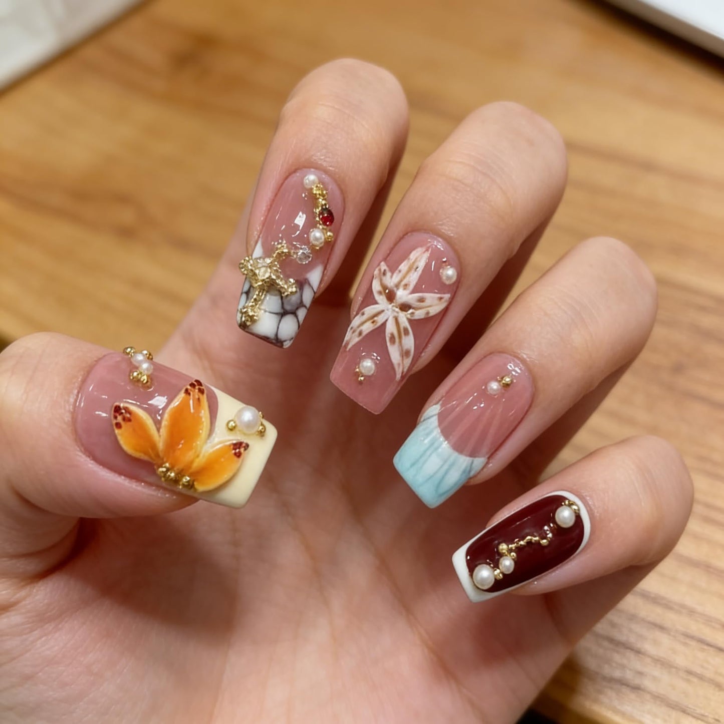 Floral Handmade Medium Square Press on Nails Nude Base Colorful 3D Floral Accents Pearl Chain Details Glossy Finish Reusable Spring Nails Easy Apply Party Durable Trendy Women Girls Nail Art 24 Pcs（S）