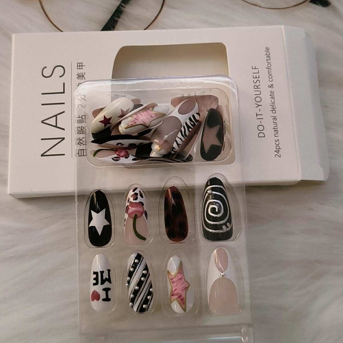 LINMEIZAI 24 Pcs French Tip Press on Nails Short Almond 3D Star Fake Nails Press ons Nail Tips Glue on Nails Y2K Acrylic Nail Kit with Black Swirl Design False Nails Spring Nail Art for Women