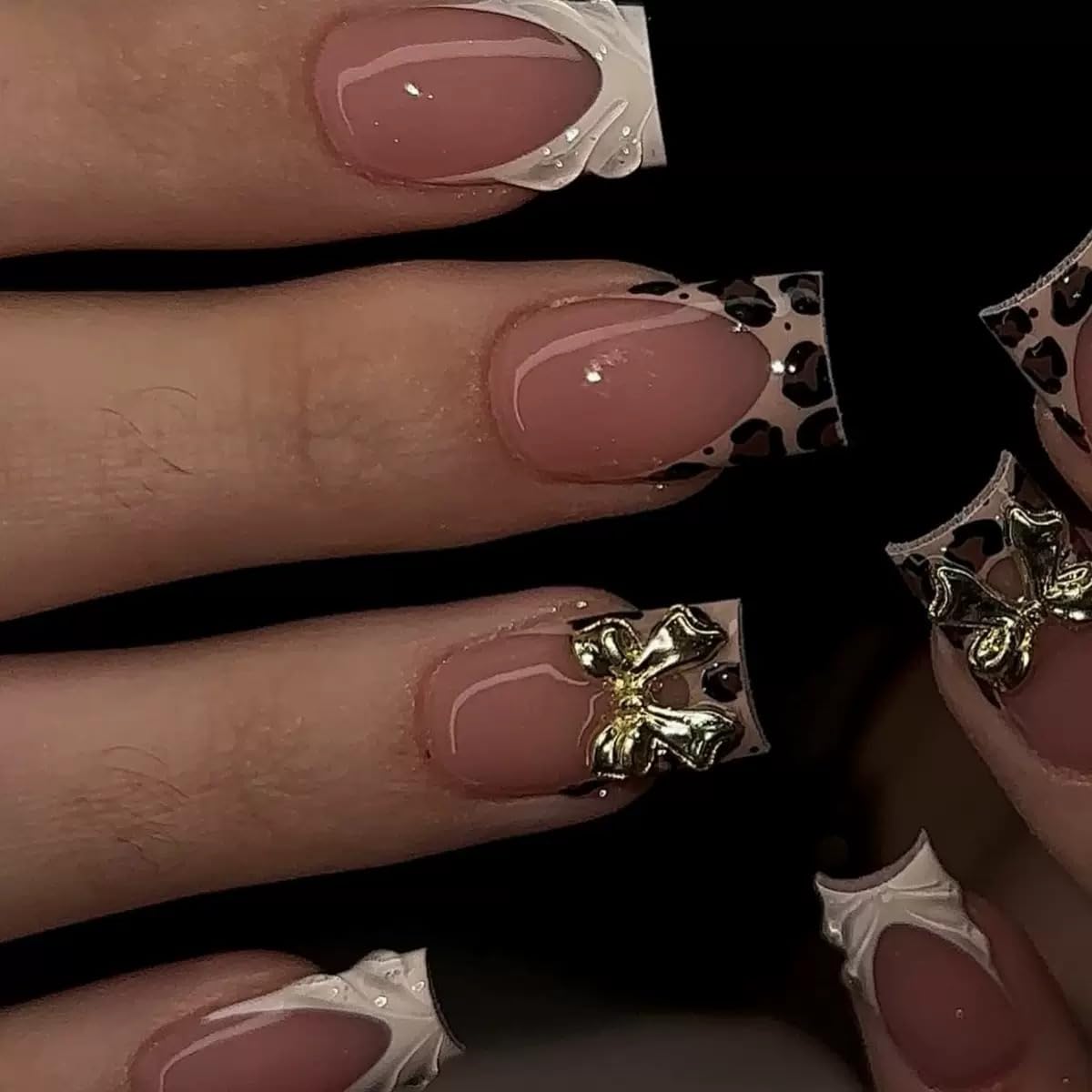 CTTHNBD Short Press on Nails Square - French Tip Fake Nails with Leopard Print Design - Gold Bow False Nails Press ons - for Women 24 Pcs