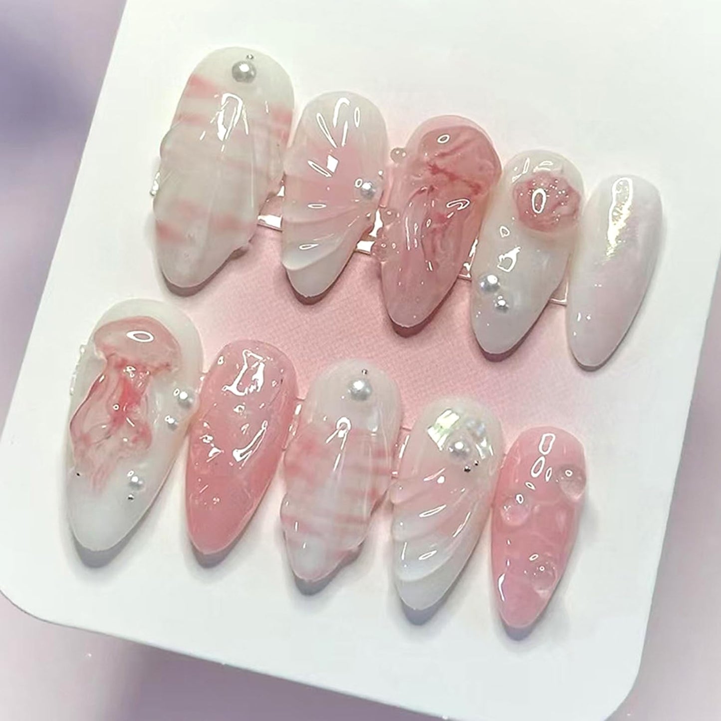 24PCS Summer Press on Nails Almond Fake Nails with 3D Shell Pattern Jellyfish Pearl Press on Fake Nail Full Cover Stick on Nails Handmade Press on Nails Art Decoration for Women