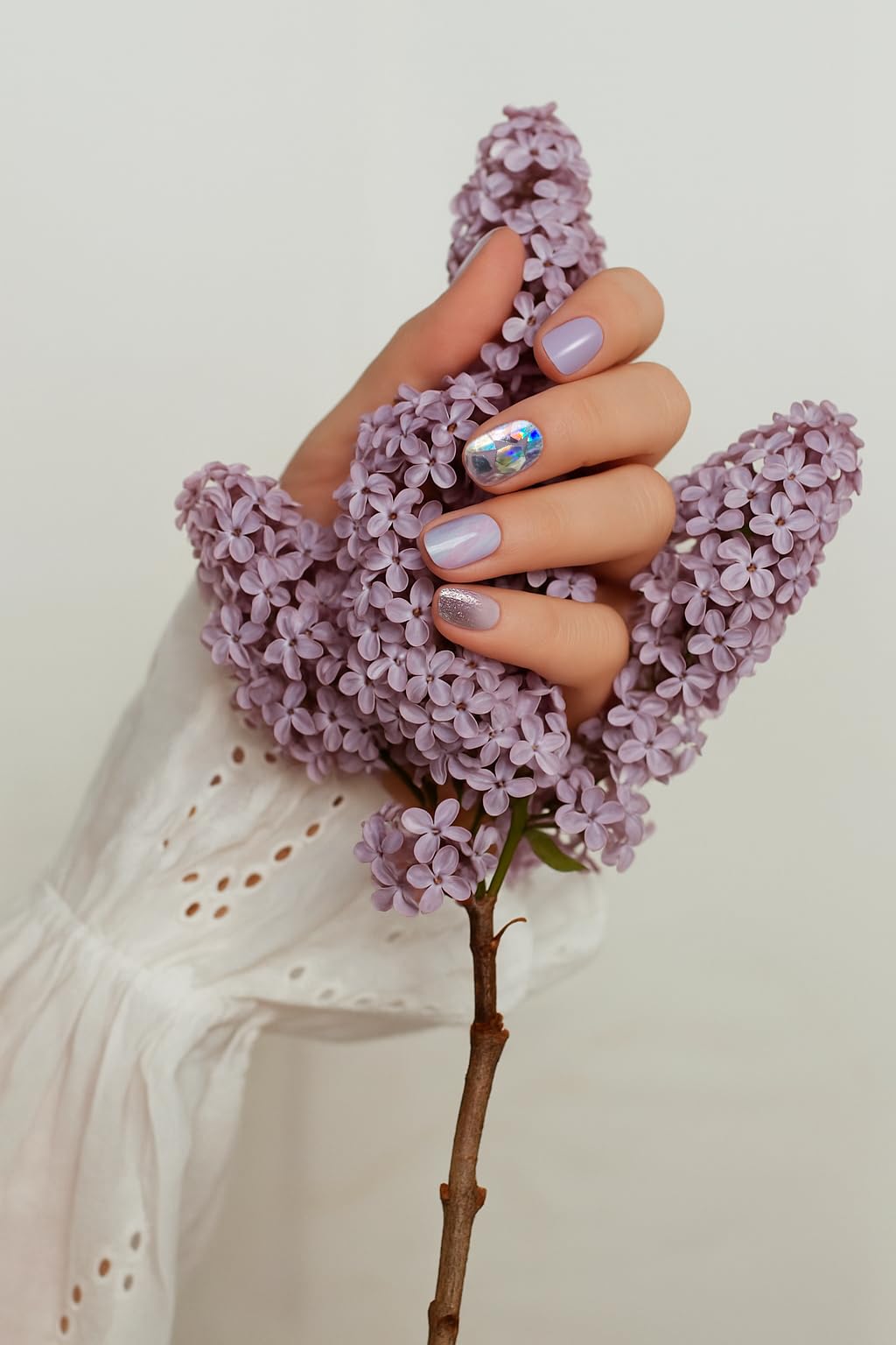 Manifique Mani Lab. Gel Nail Strips, UV Free Gel Stickers, Peel and Stick Nail Wraps, Salon Quality Glossy Nails, Long Lasting Chip Resistant DIY Manicure Kit, 32 Strips – Purple Glitter Holographic