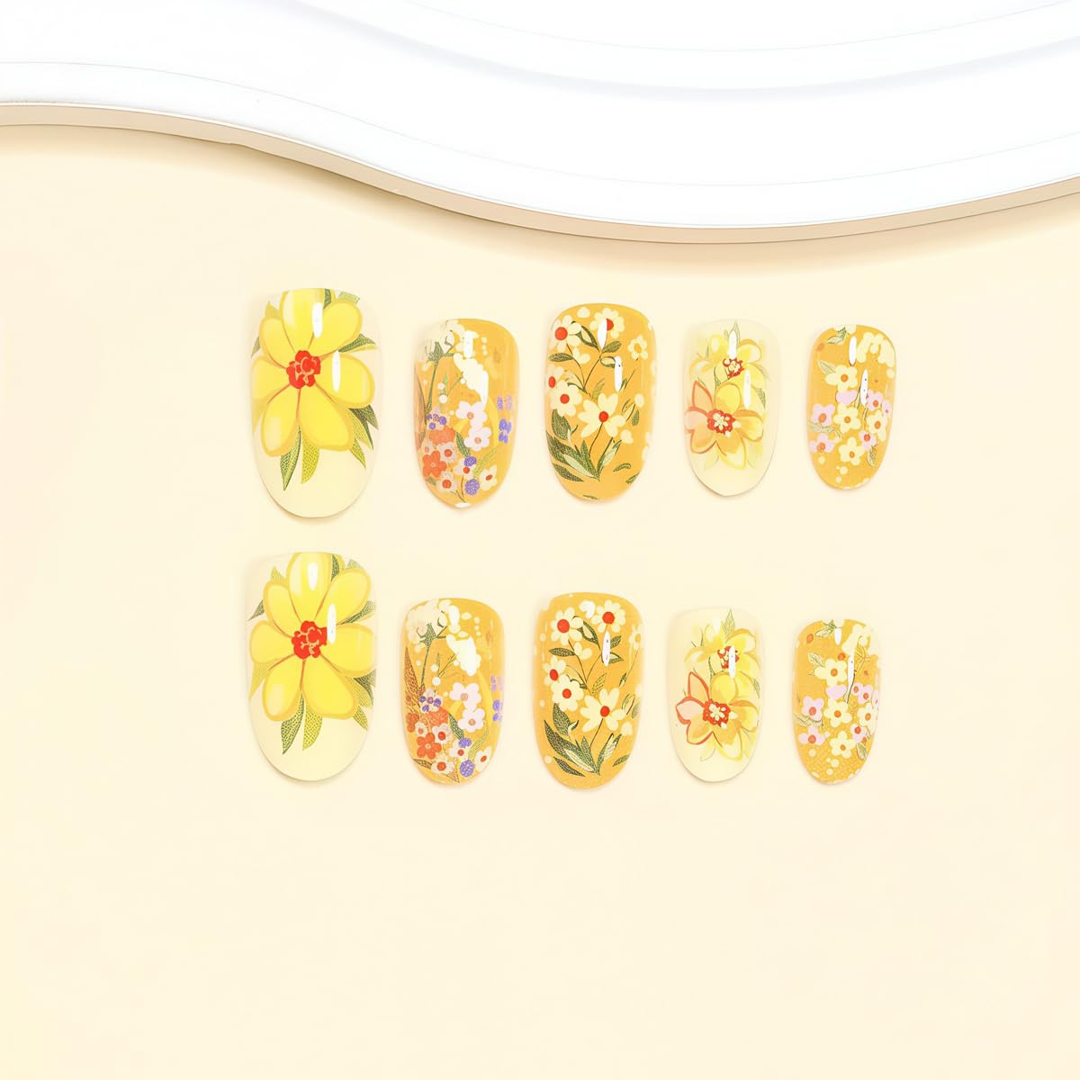 Short Press on Nails Oval - Yellow with Flower Design, Oil Painting Style Full Cover Glossy Fake Nails 24PCS for Women Manicure