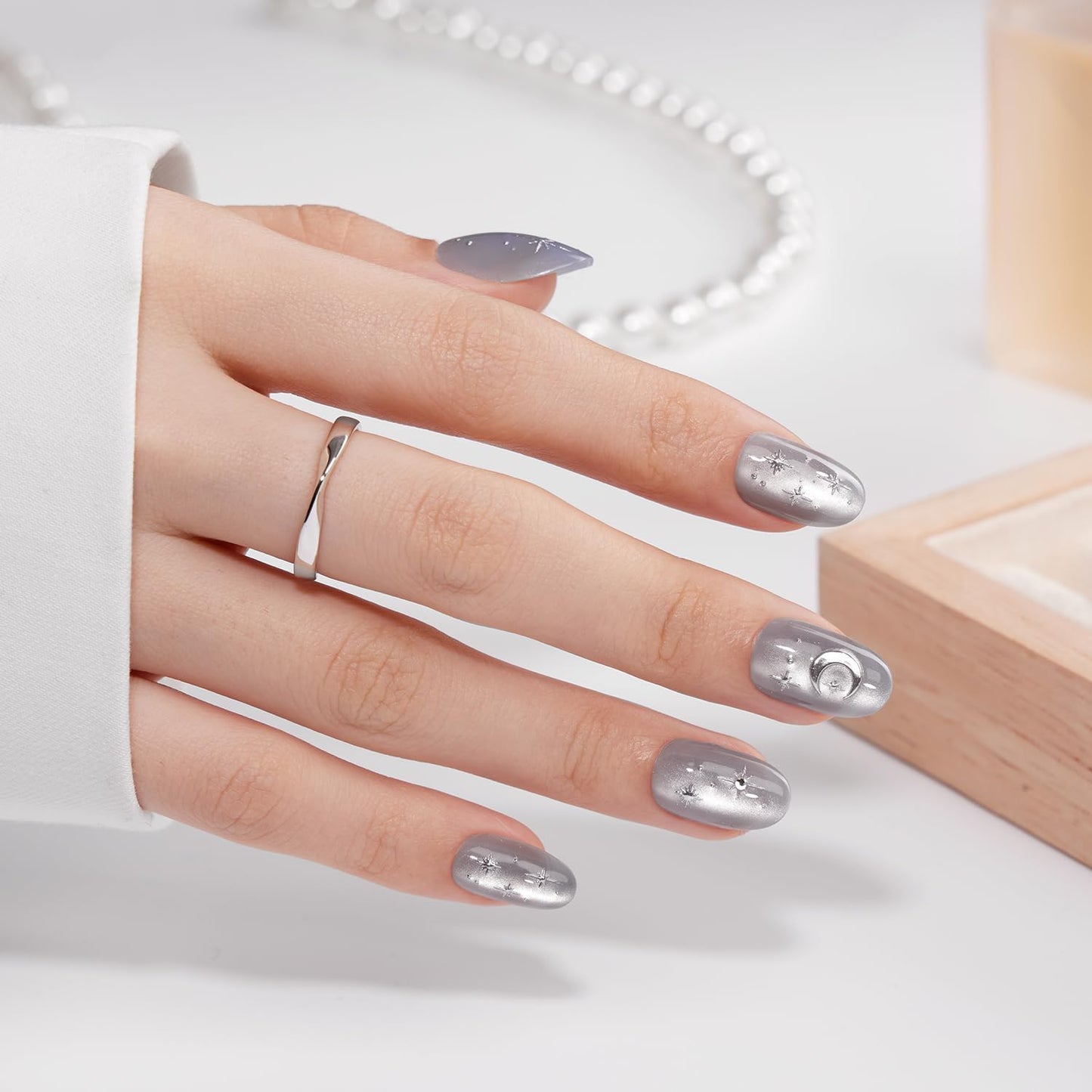 VSALON Oval Short Press on Nails, Silver Gray Star & Moon Summer Celestial Cat Eye Glossy 3D Art False Nails, Reusable Salon Quality Fake Nails Kit-32 PCS Nails in 16 Sizes with Glue & Cuticle Oil