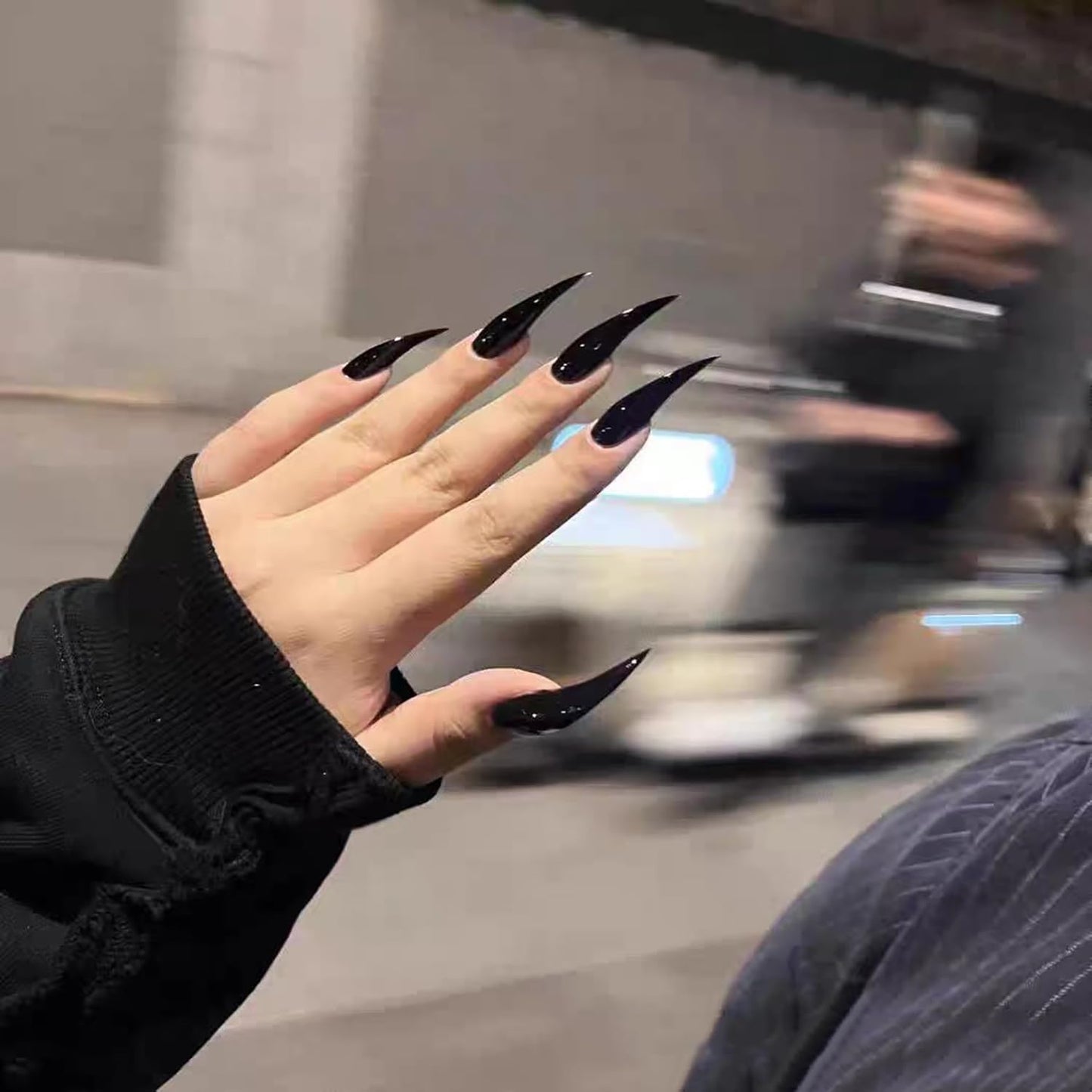 Handmade Press on Nails Halloween Curved Nail Tips with Luxury Handmade Eagle Claw Cats Paw Designs Extra Long Curved Press on Nails Full Cover Glossy Black Thickened False Nails for Women (Size S)