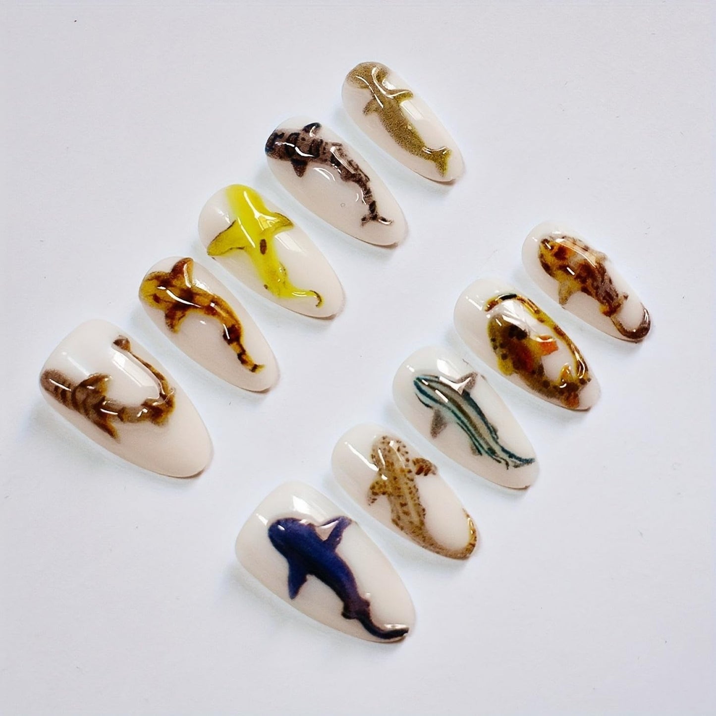 10pcs Handmade Press on Nails Almond Fake Nails with 3d Ocean Animal designs Cute False Nails Full Cover Gel Glue on Nail for Women Girls Manicure Decor（m）