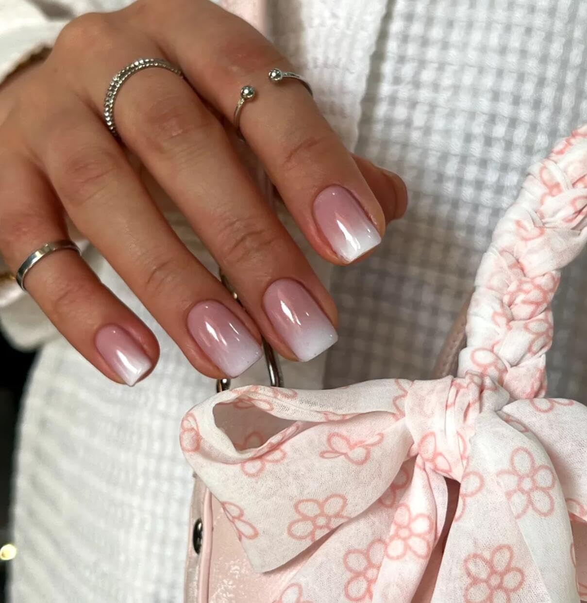 KQueenest French Pink Press on Nails Short Square, Gradient Pink Nails Set, Glazed Gel Nails Press on Acrylic, Pure Fake Nails Short Nails Glue on Natural, Small Stick on Nails for Women Finger Wear