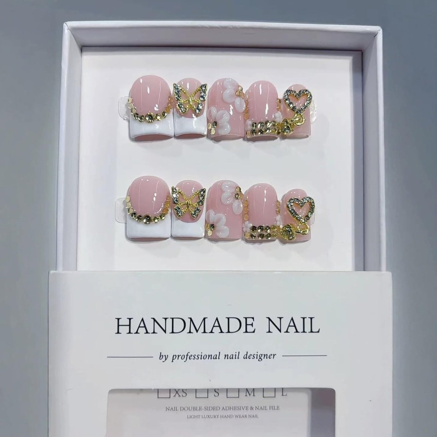 Summer Press on Nails Short Square Nude Pink White Gold Rhinestone Butterfly Heart Handmade Glossy French False Nails Application Durable Comfortable Trendy Women Girls Nails Art Accessories 10 Pcs M