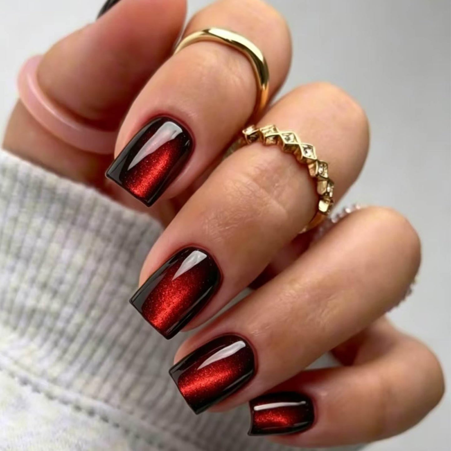 Hkanlre Short Press-On Nails Square Fake Nails Jelly Acrylic Fake Nail Finish Salon-Quality Holiday Nails 30 Nail Kit for Women