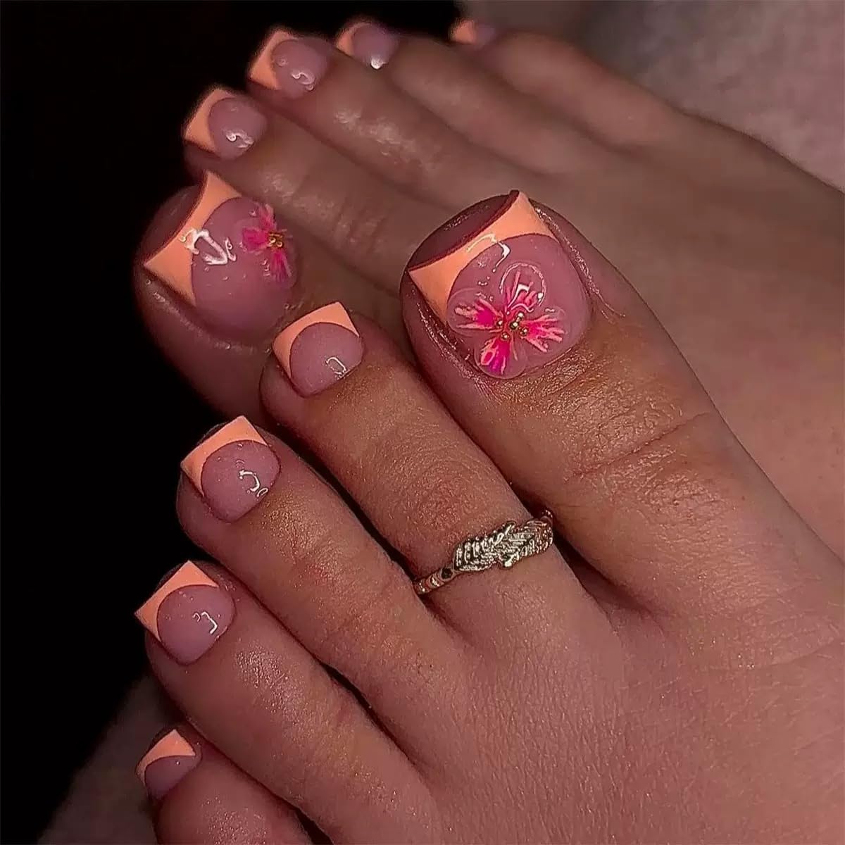 CTTHNBD Press on Toenails - Orange French Tip Fake Toenails with Flower Design - Golssy, Summer False Toe Nails for Women - 24 Pcs