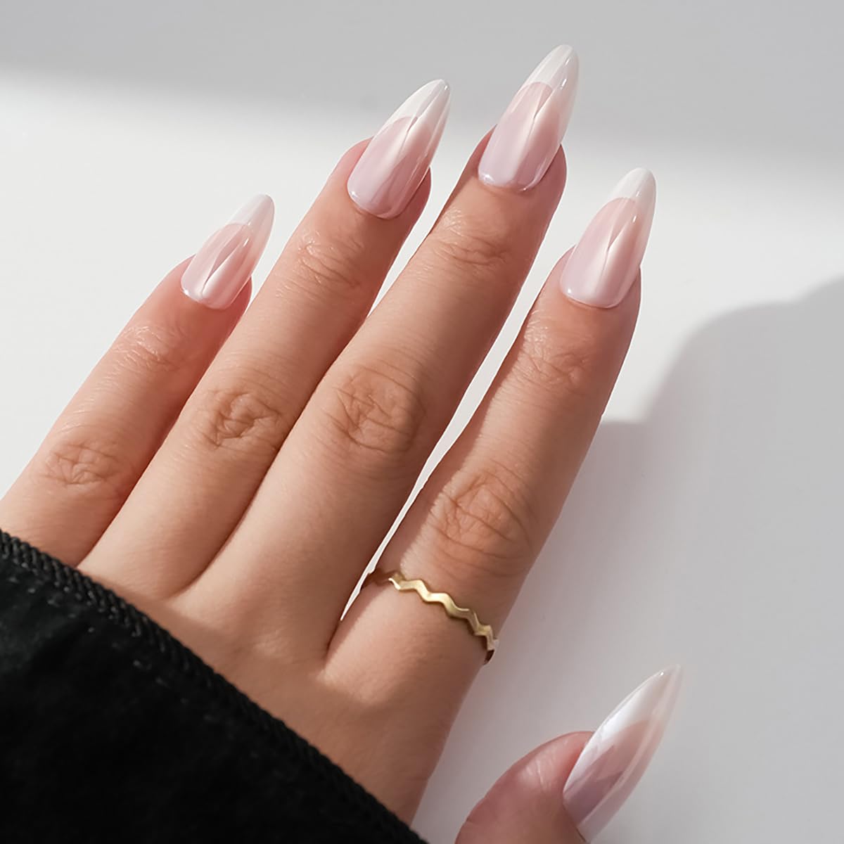24 Pcs White French Tip Press On Nails Medium Almond Glossy Fake Nails Nude Pink Acrylic Glue On Nails Reusable Elegant Minimalist Nail Art for Women