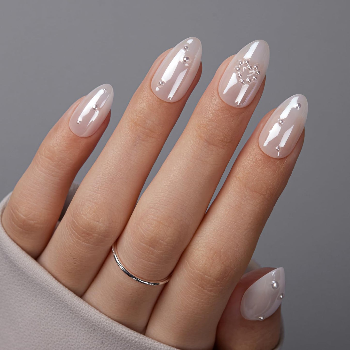 VSALON Short Almond Press on Nails - White Chrome Glazed 3D Pearl Design Fake Nails, Spring Summer Reusable Gel Salon Quality Glue on Nails & Cuticle Oil - 32 PCS Stick on Nails in 16 Sizes