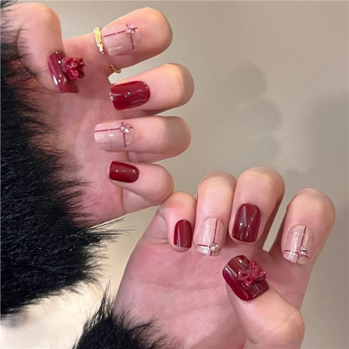 OCTOSWAVE Press on Nails Square Short Fake Nails Red Artificial Nail with Rhinestones and Bow Stick on Nail for Women 24pcs